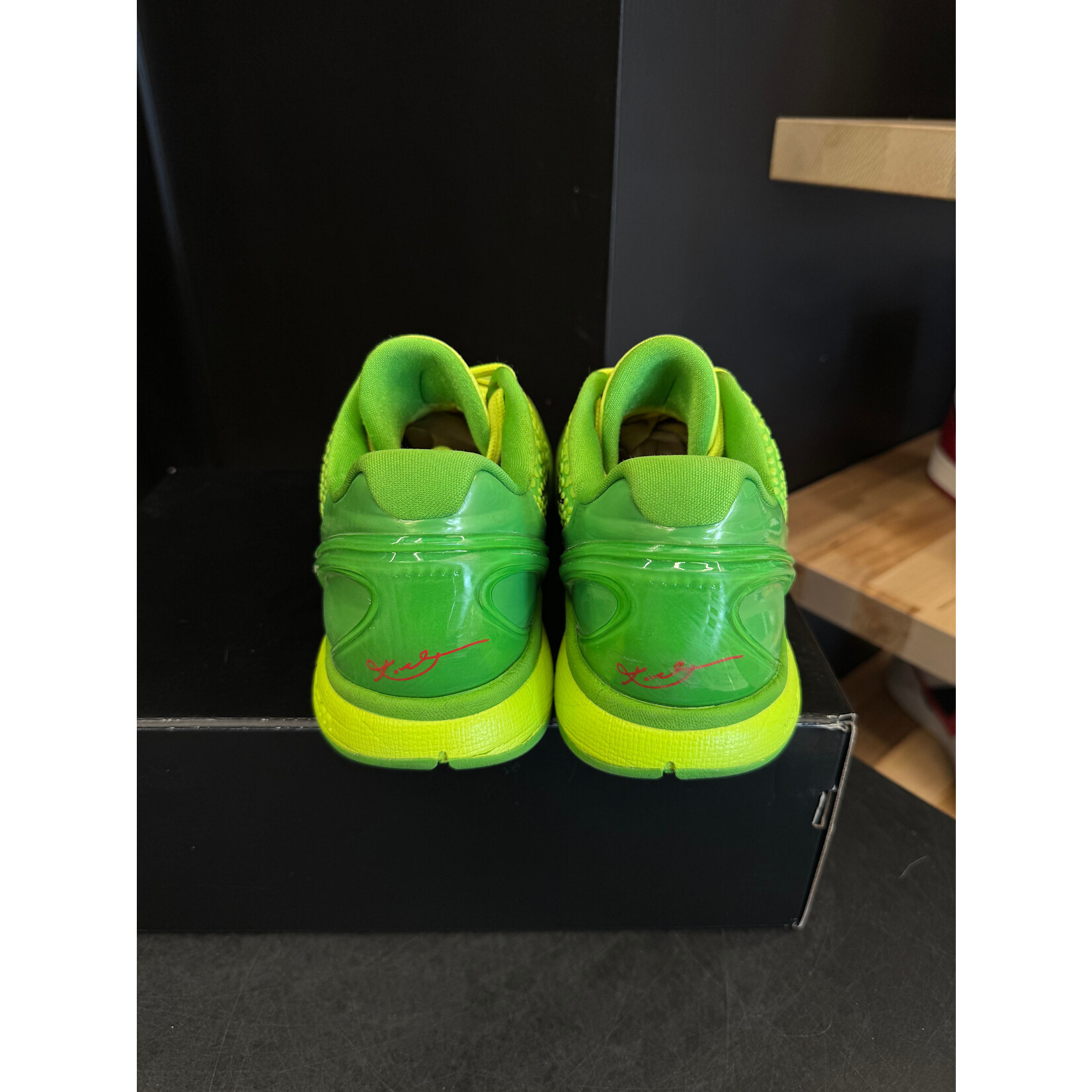 Nike Nike Kobe 6 Protro Grinch (2020) Size 10, PREOWNED