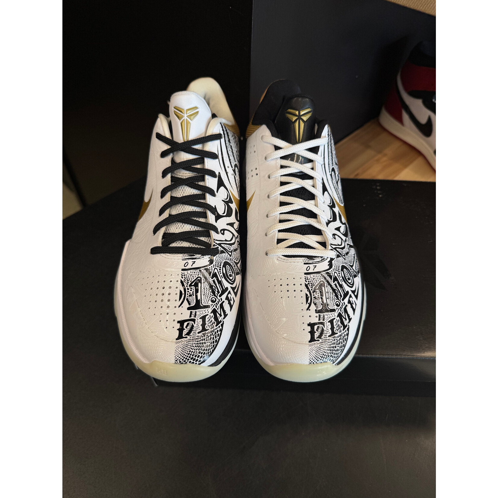 Nike Nike Kobe 5 Protro Big Stage/Parade Size 9.5, PREOWNED