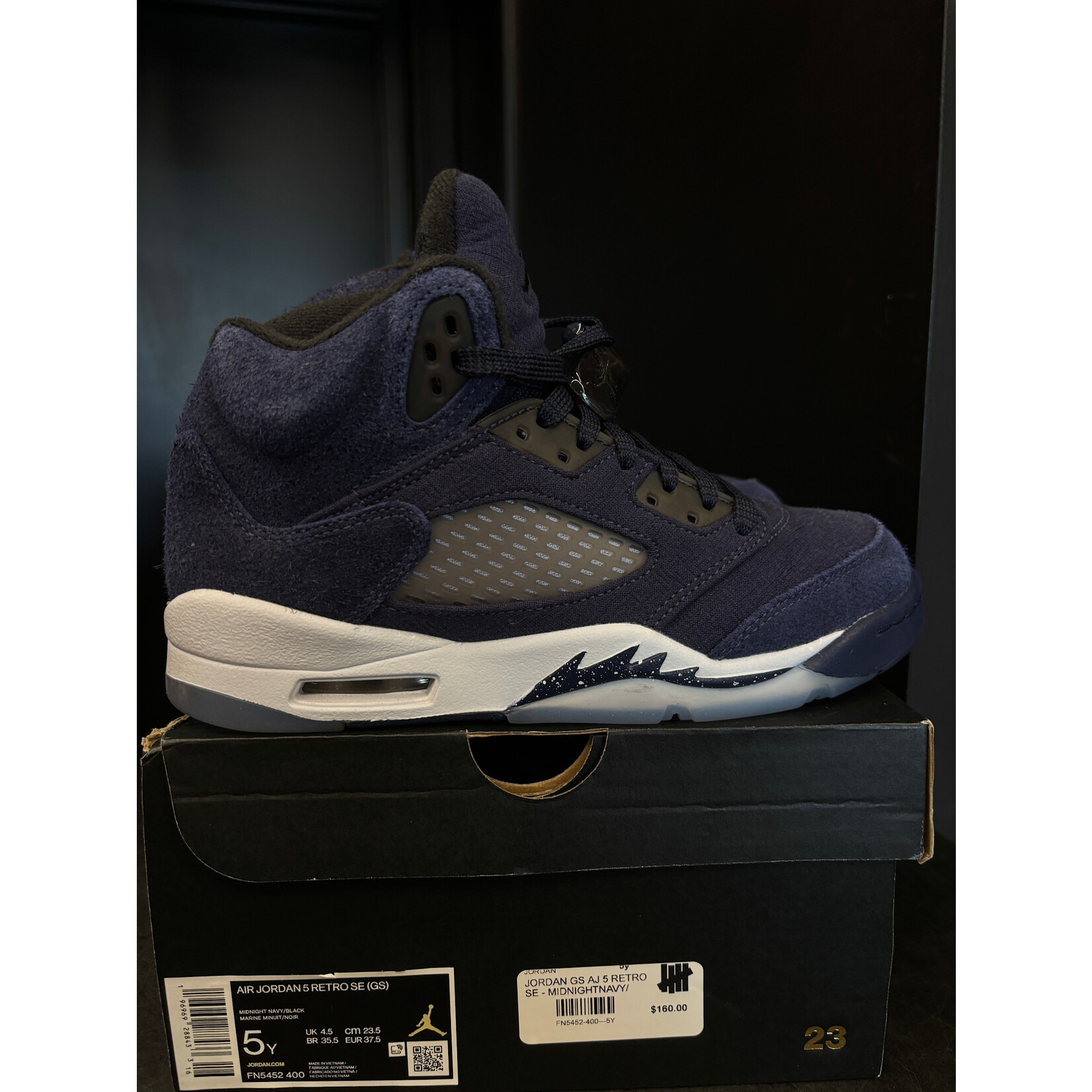 Jordan Jordan 5 Retro Georgetown (GS) Size 5, PREOWNED
