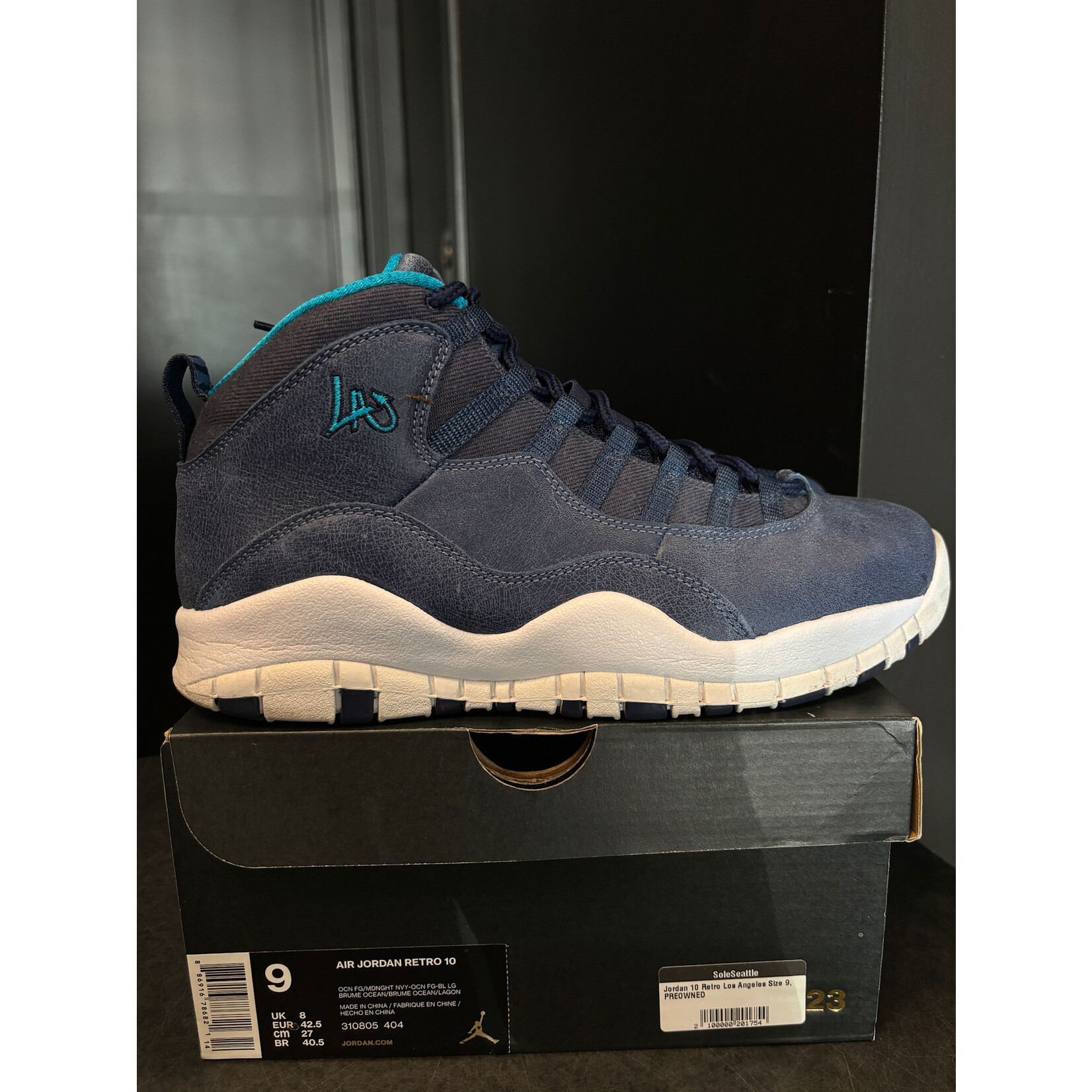 Jordan Jordan 10 Retro Los Angeles Size 9, PREOWNED