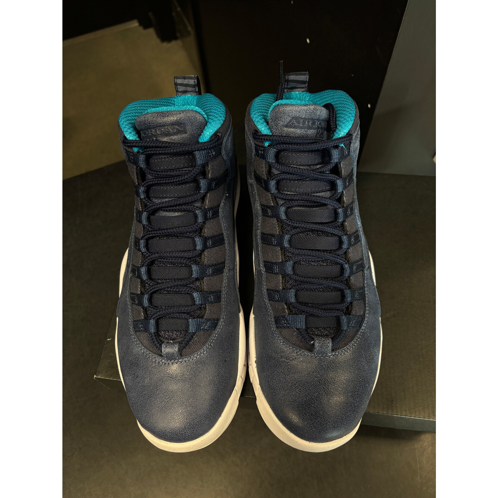 Jordan Jordan 10 Retro Los Angeles Size 9, PREOWNED
