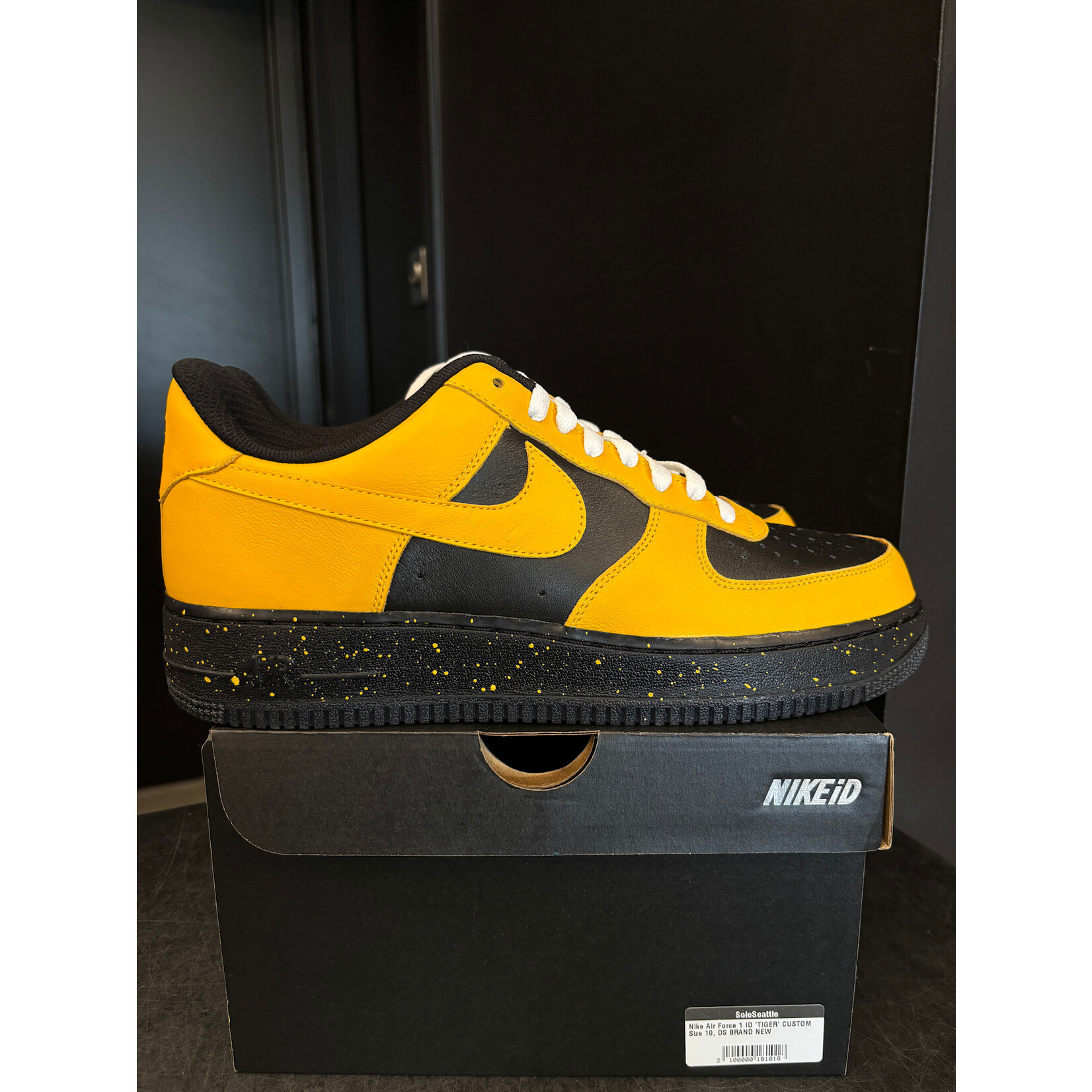 Nike Nike Air Force 1 ID 'TIGER' CUSTOM Size 10, DS BRAND NEW