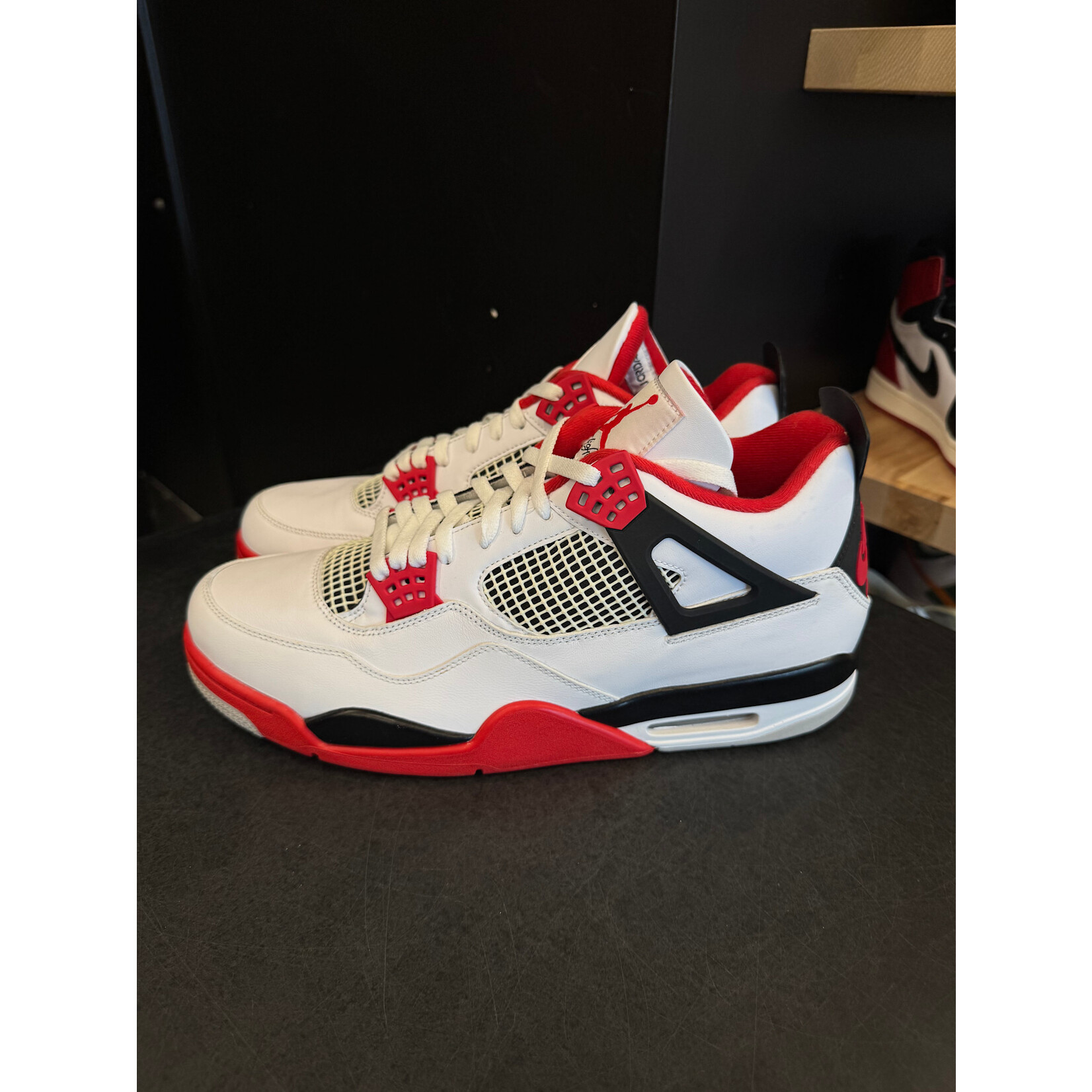 Jordan Jordan 4 Retro Fire Red (2020) Size 14, PREOWNED VNDS NO BOX