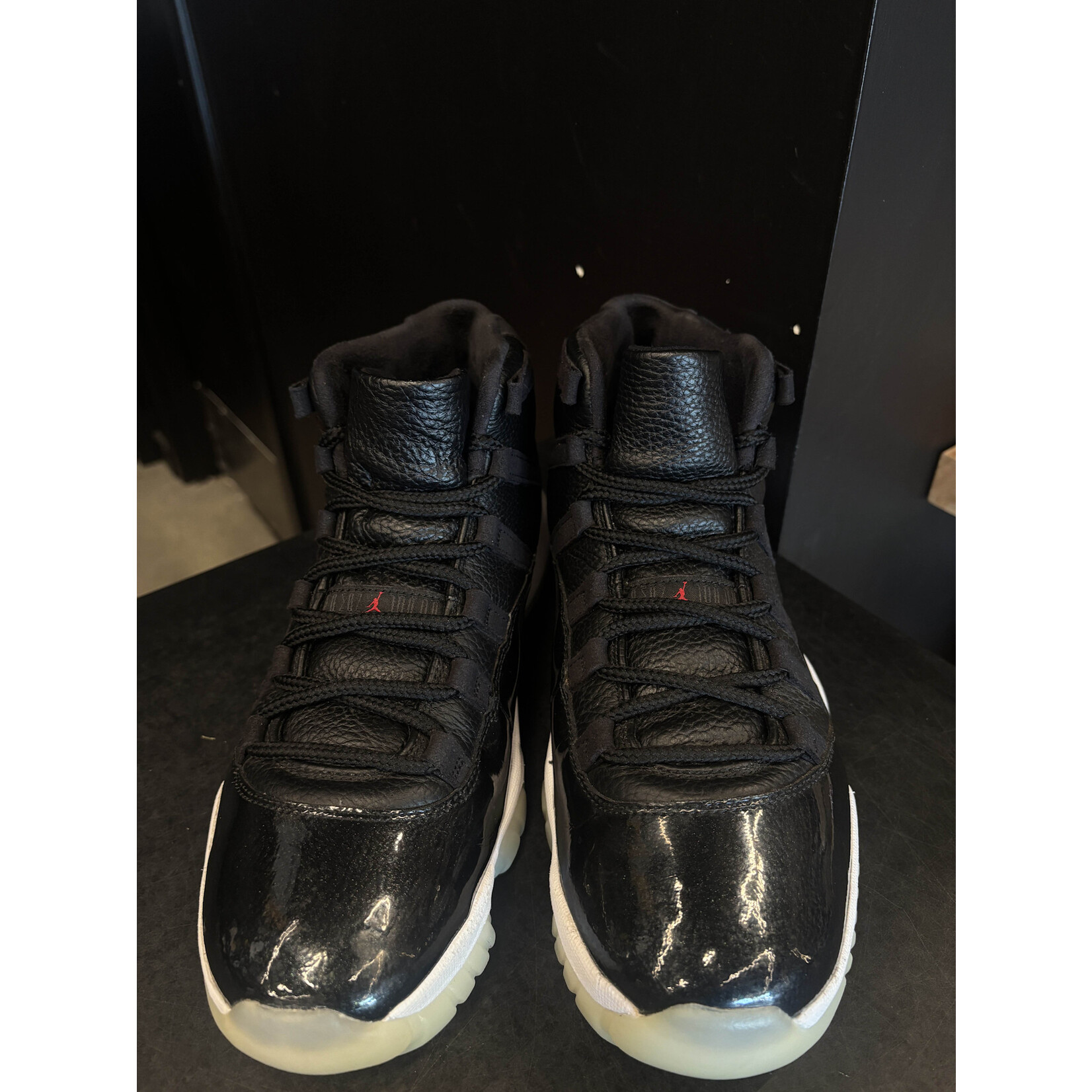 Jordan Jordan 11 Retro 72-10 Size 10.5, PREOWNED NO BOX