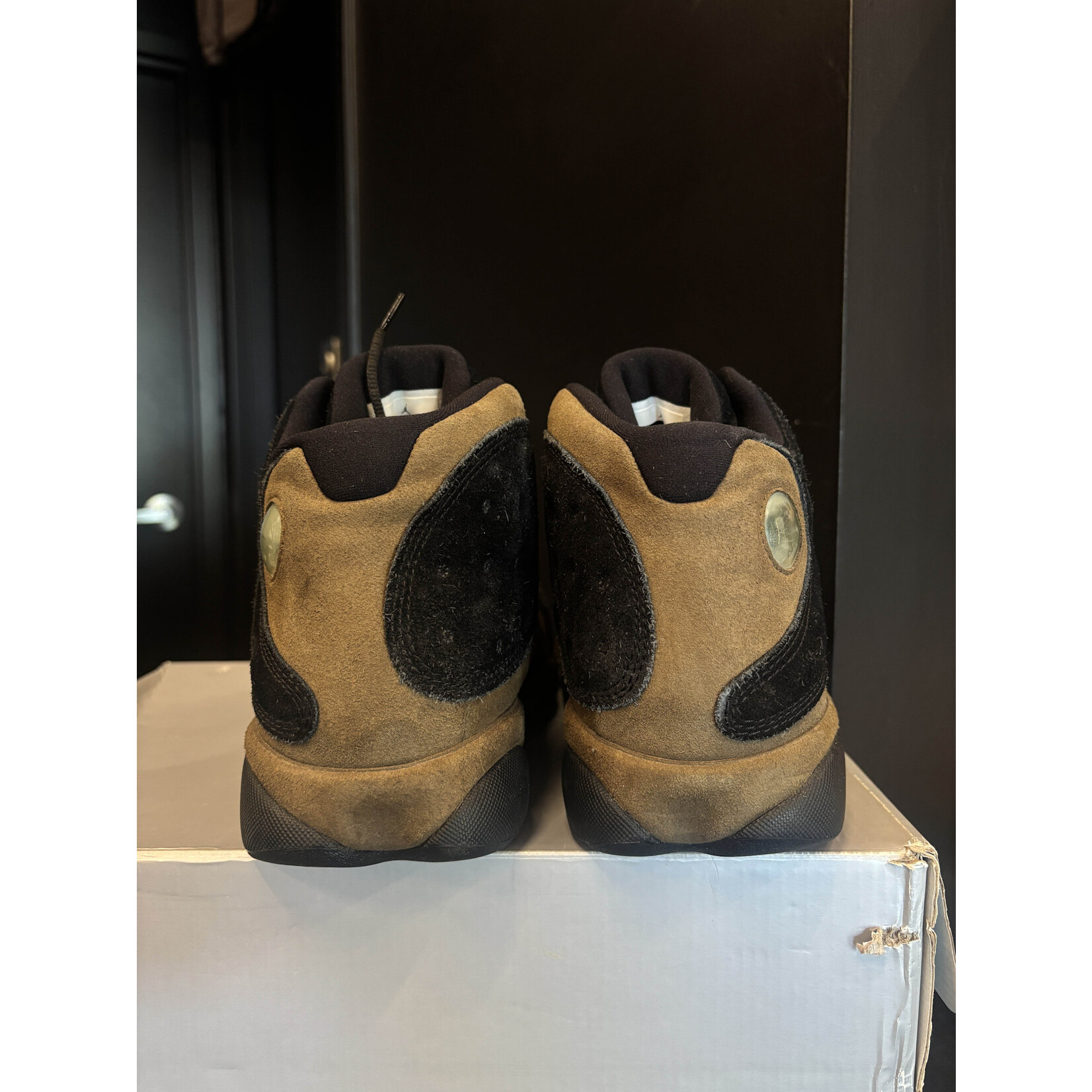 Jordan Jordan 13 Retro Olive Size 10.5, PREOWNED