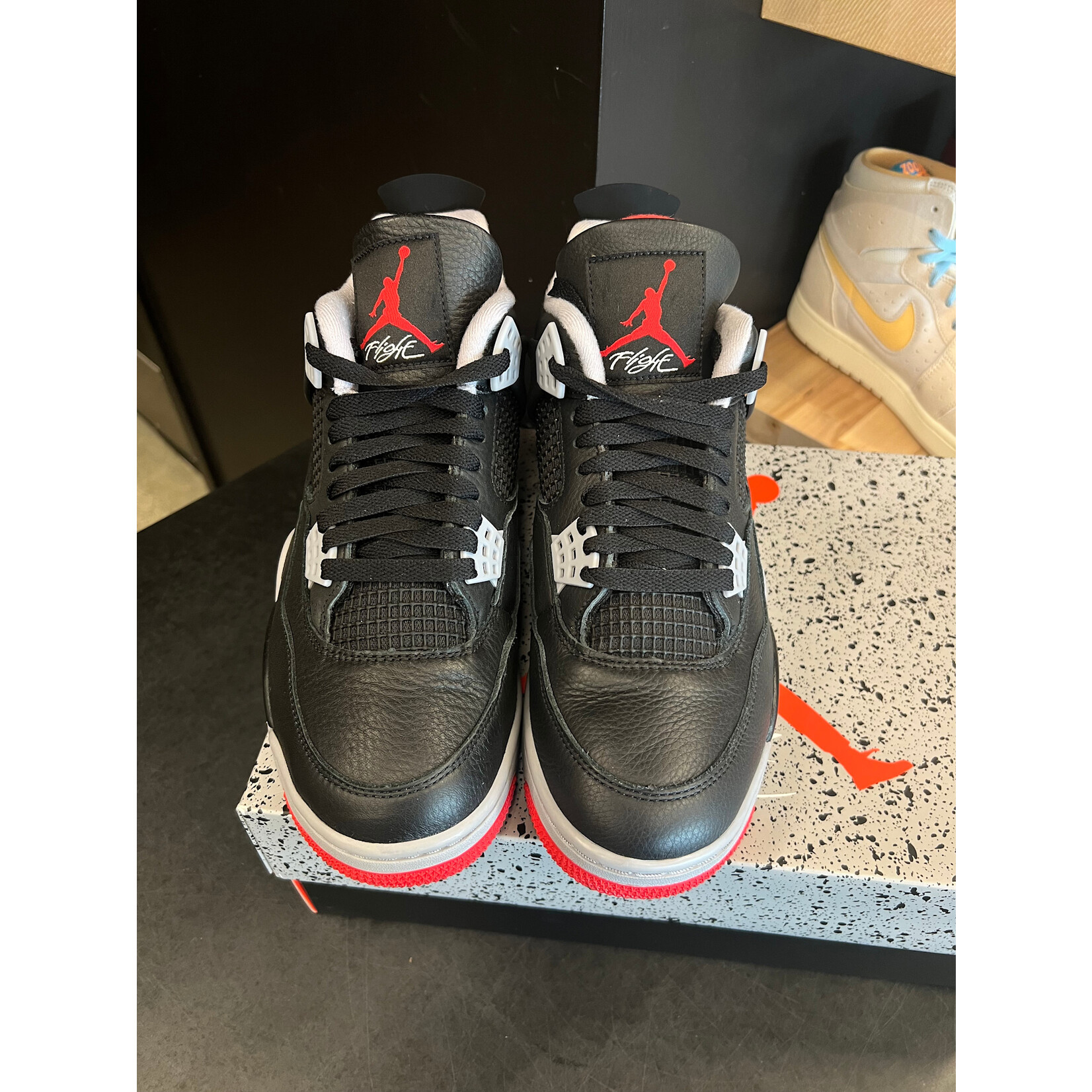 Jordan Jordan 4 Retro Bred Reimagined Size 9, PREOWNED