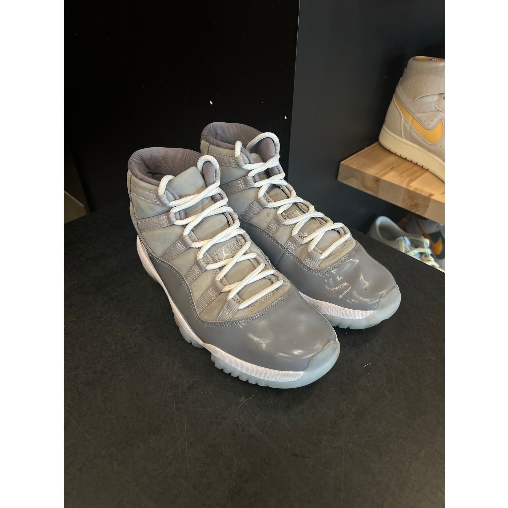 Jordan Jordan 11 Retro Cool Grey (2021) Size 9.5, PREOWNED
