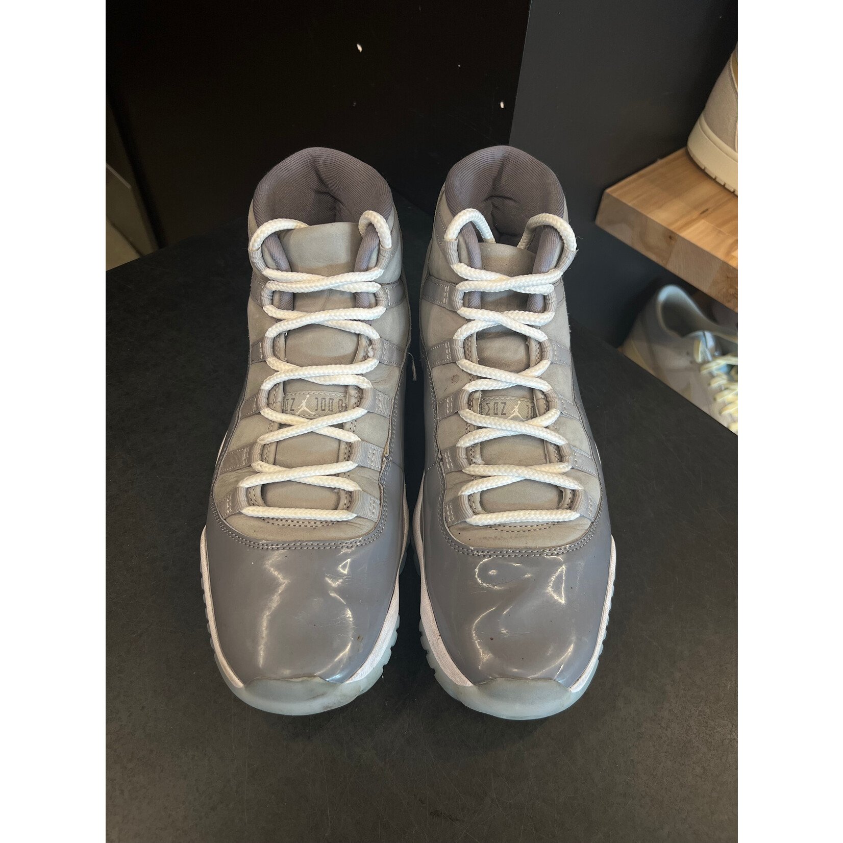 Jordan Jordan 11 Retro Cool Grey (2021) Size 9.5, PREOWNED