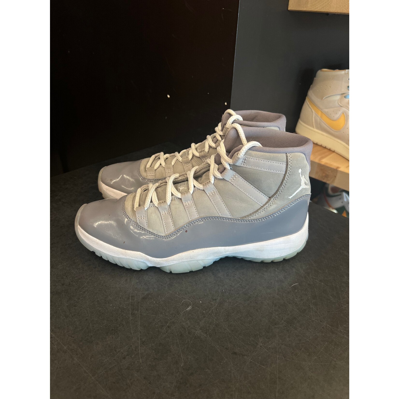 Jordan Jordan 11 Retro Cool Grey (2021) Size 9.5, PREOWNED