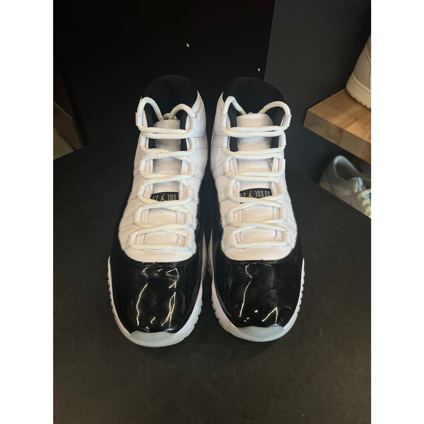 Jordan Jordan 11 Retro DMP Gratitude (2023) Size 10, PREOWNED