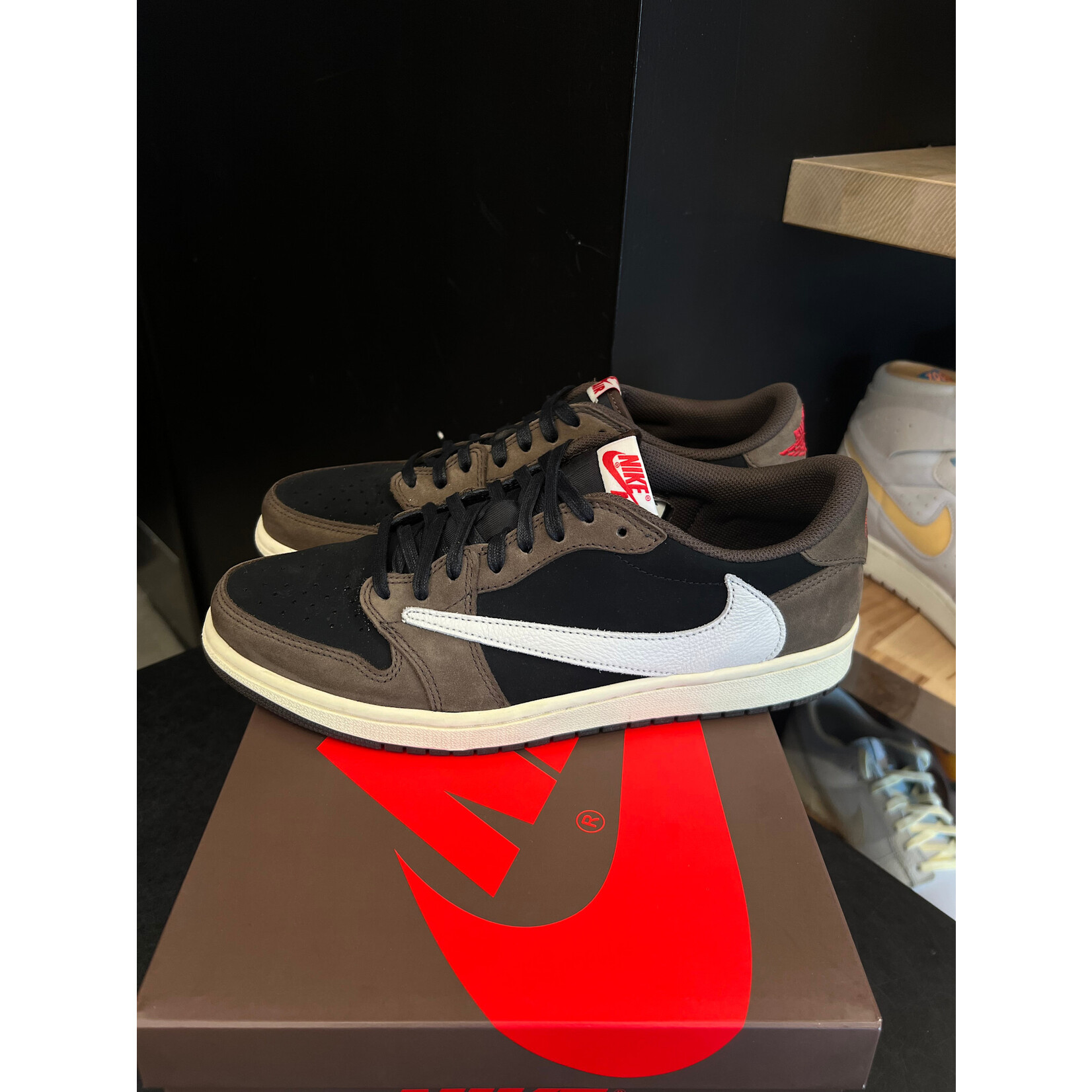 Jordan Jordan 1 Retro Low OG SP Travis Scott Mocha Size 10.5, PREOWNED