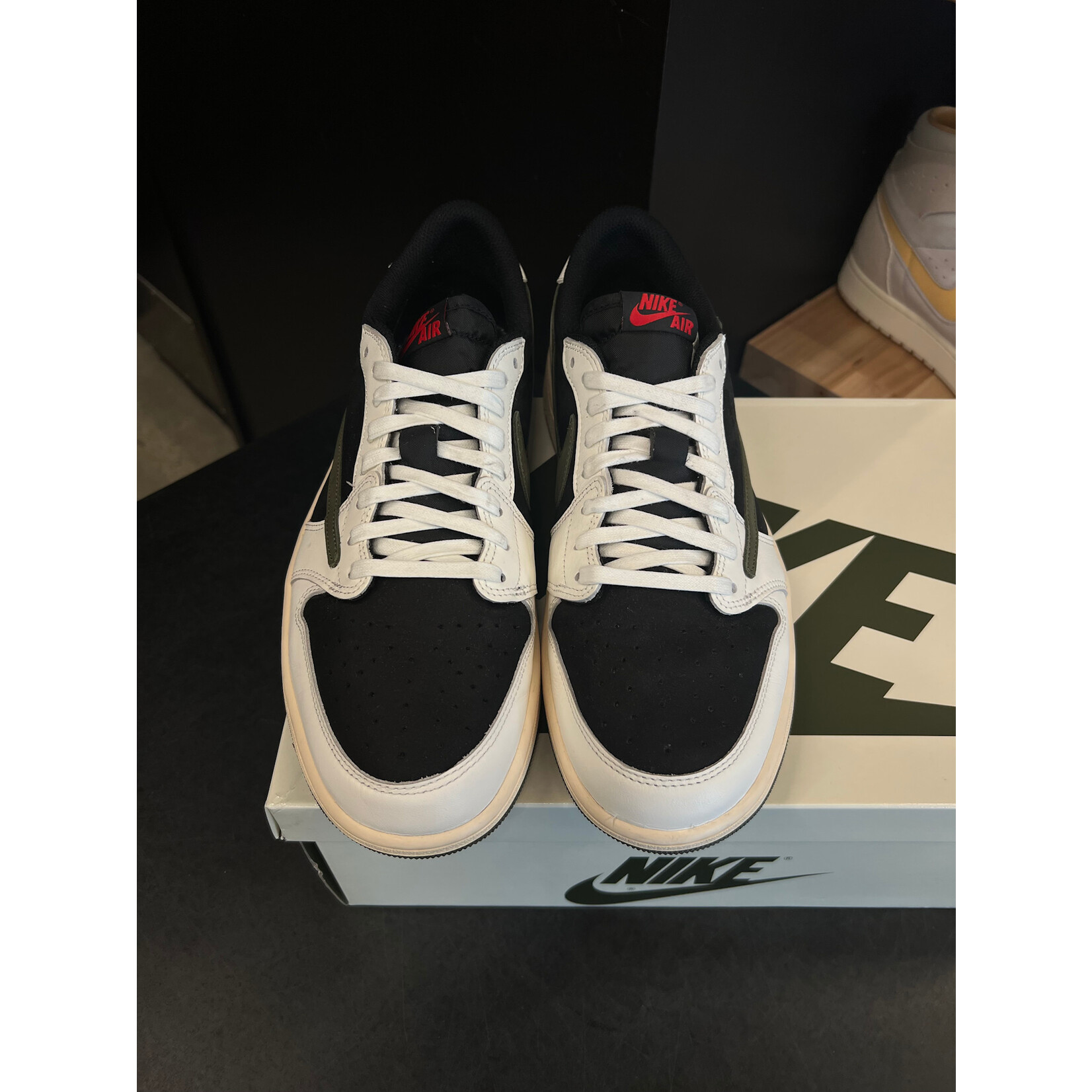 Jordan Jordan 1 Retro Low OG SP Travis Scott Olive (Women's) Size 12W, PREOWNED