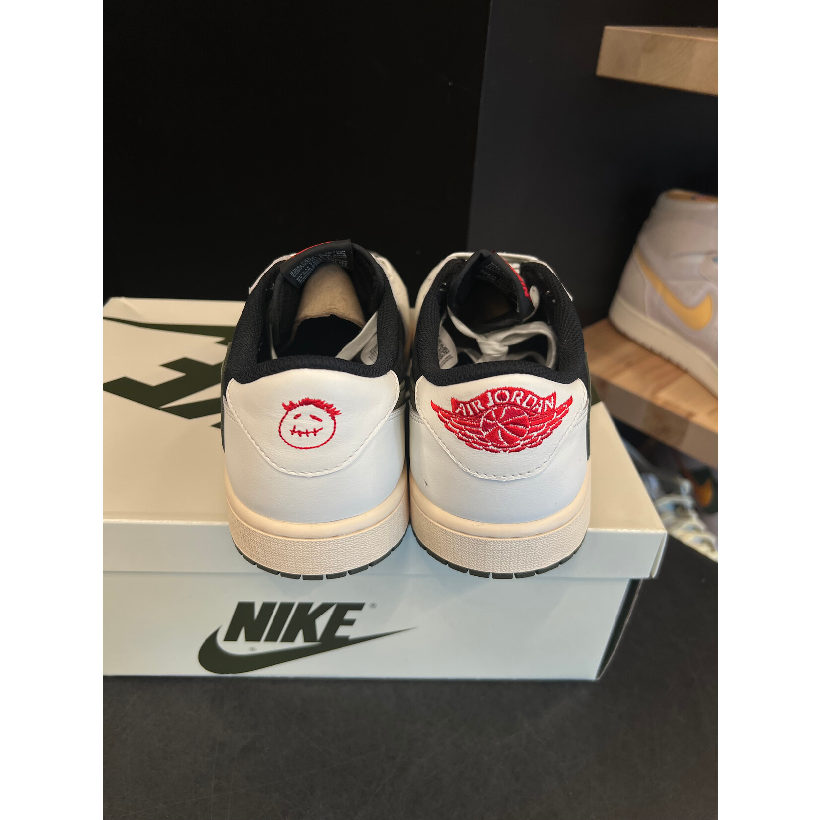 Jordan Jordan 1 Retro Low OG SP Travis Scott Olive (Women's) Size 12W, PREOWNED