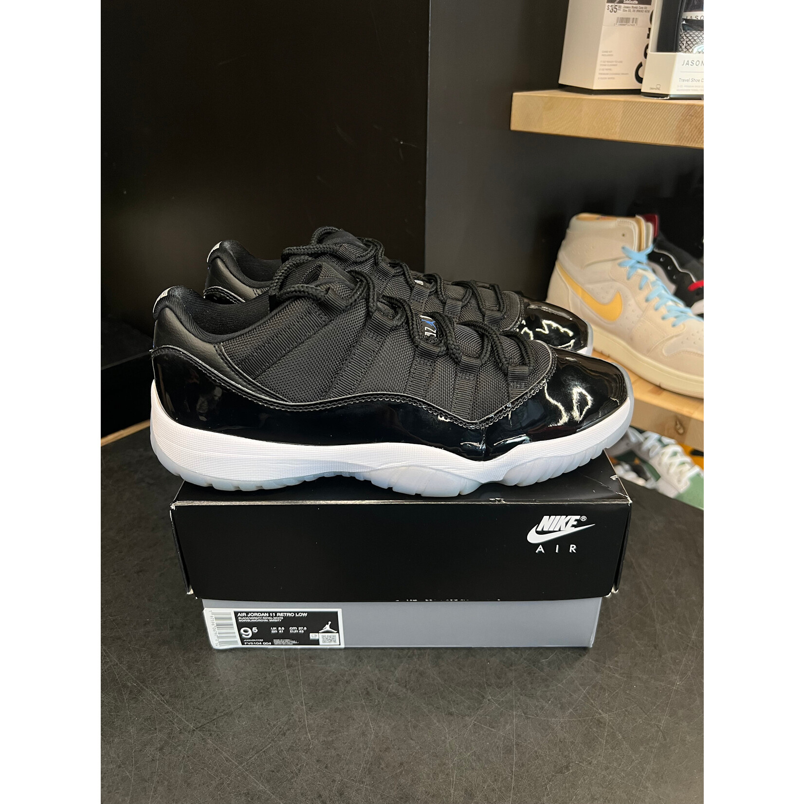 Jordan Jordan 11 Retro Low Space Jam Size 9.5, PREOWNED