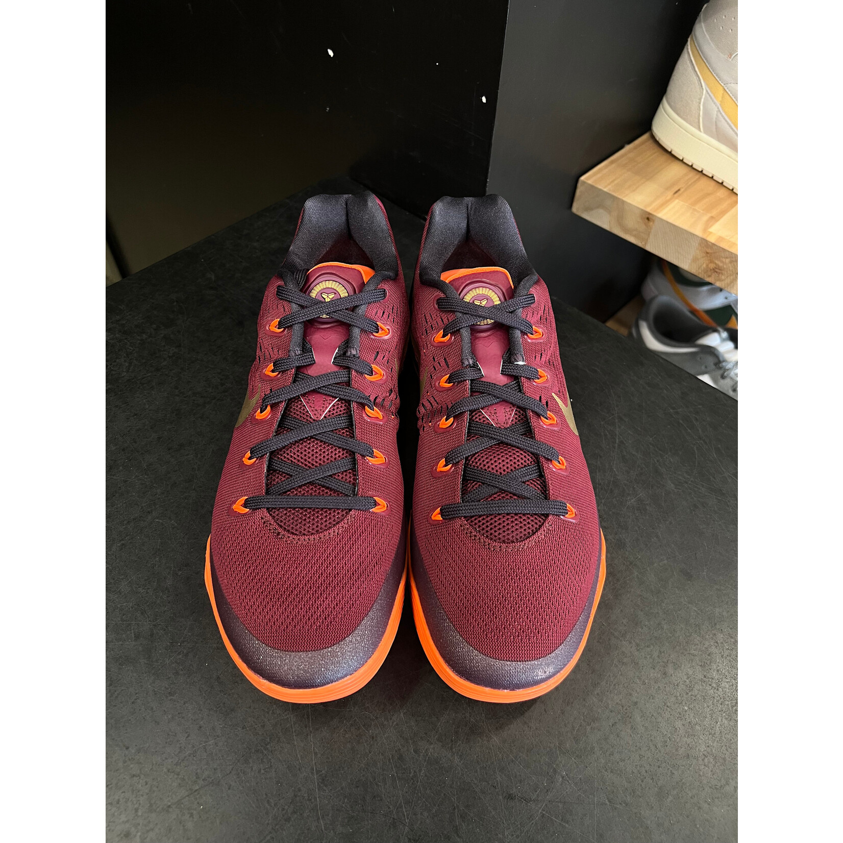 Nike Nike Kobe 9 EM Deep Garnet Size 10, PREOWNED NO BOX (PADS)