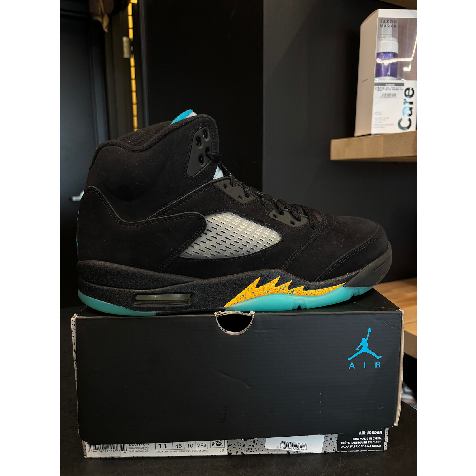 Jordan Jordan 5 Retro Aqua Size 11, PREOWNED