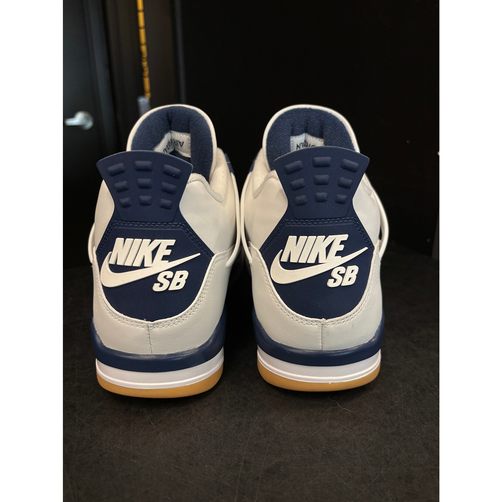 Jordan Jordan 4 Retro SB Navy Size 10.5, PREOWNED NO BOX