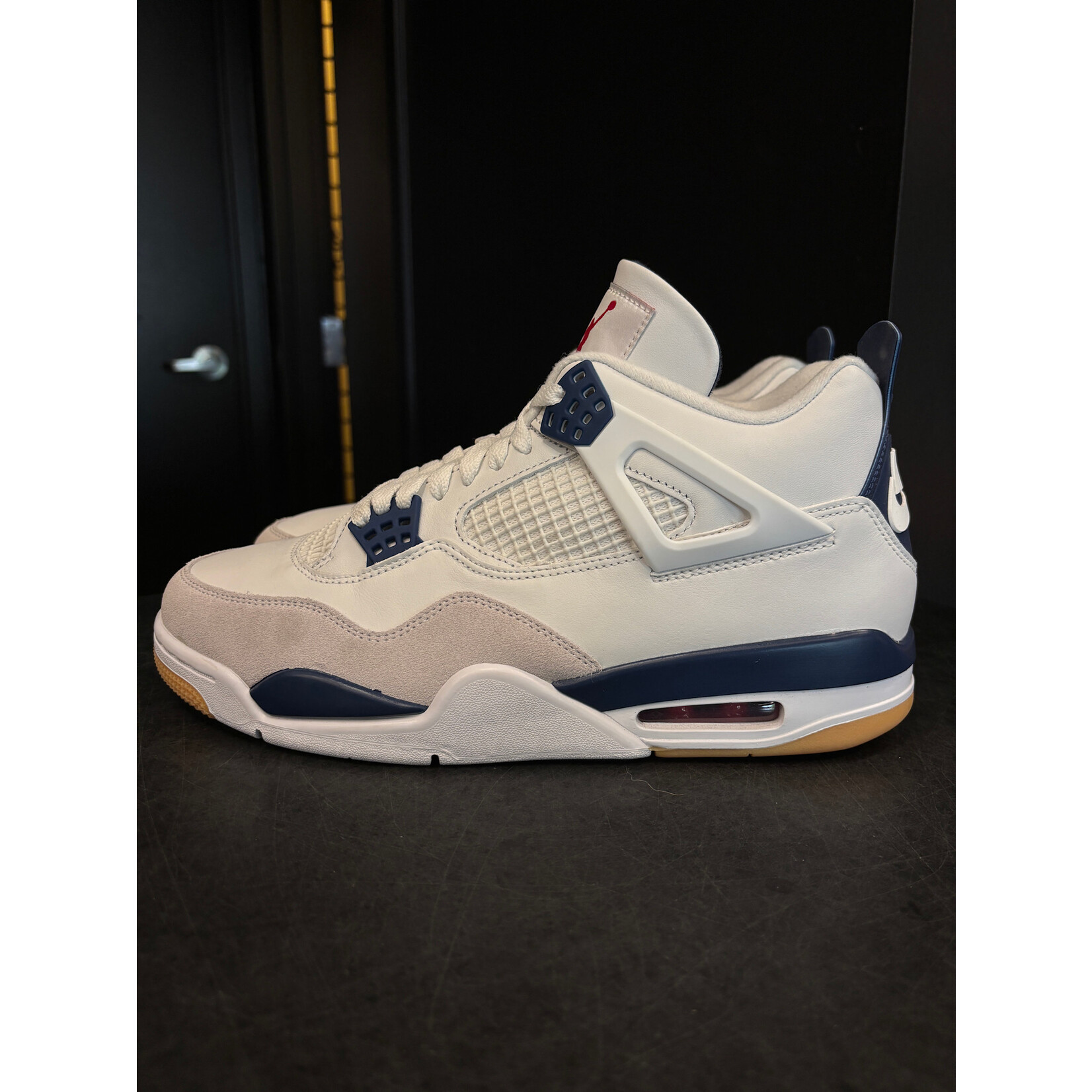 Jordan Jordan 4 Retro SB Navy Size 10.5, PREOWNED NO BOX