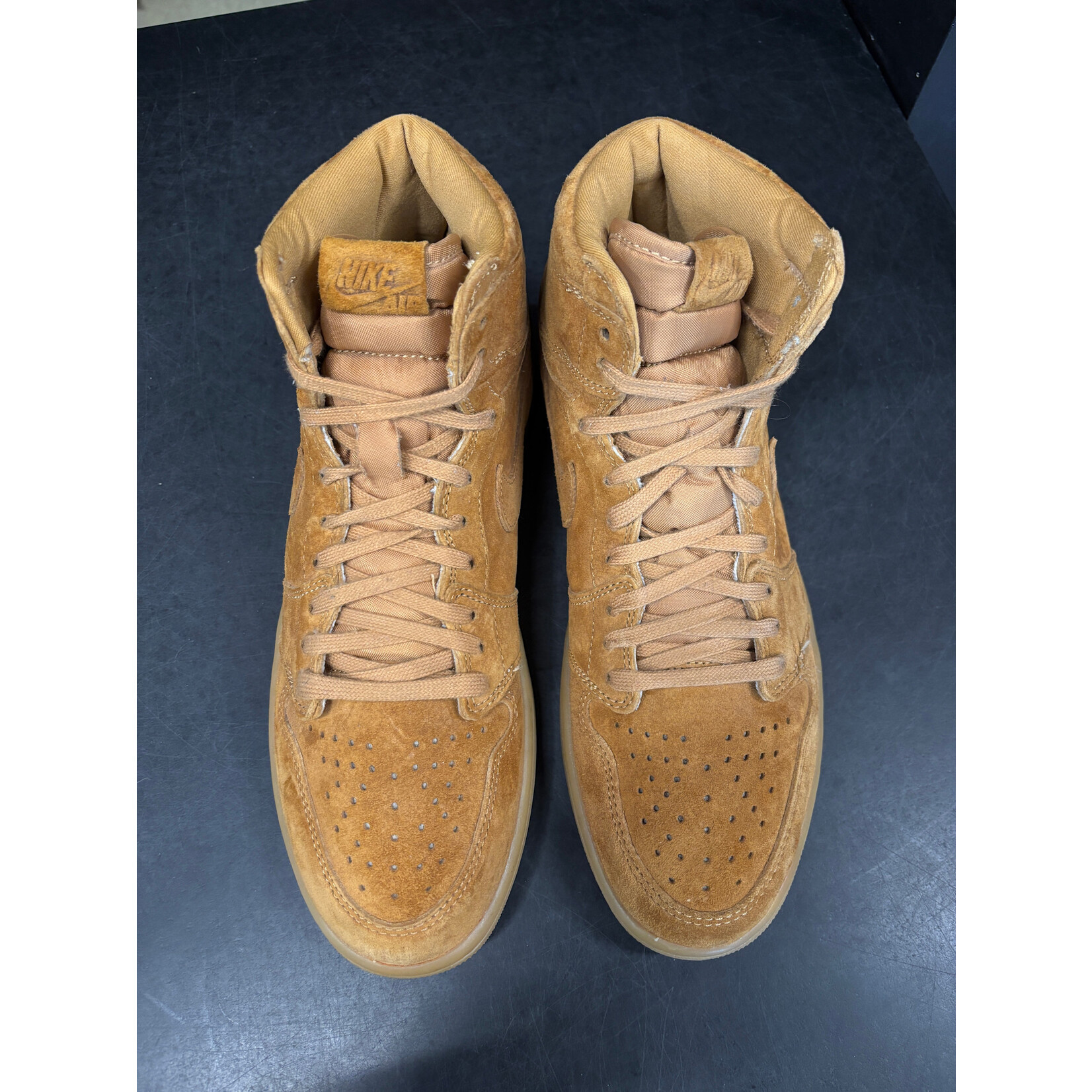 Jordan Jordan 1 Retro High Wheat Size 11, PREOWNED NO BOX