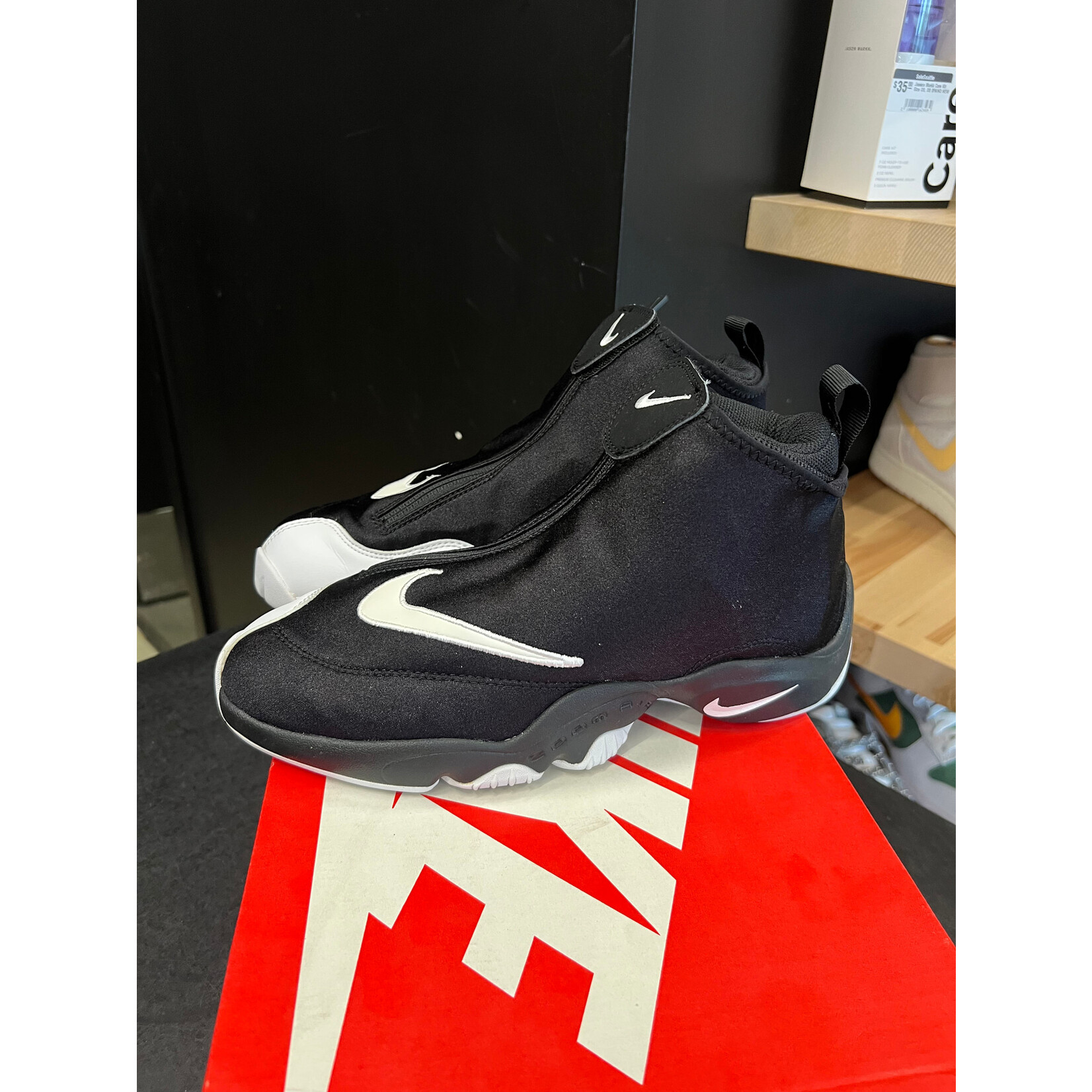 Nike Nike Air Zoom Flight '98 The Glove Black/White OG Size 8.5, PREOWNED