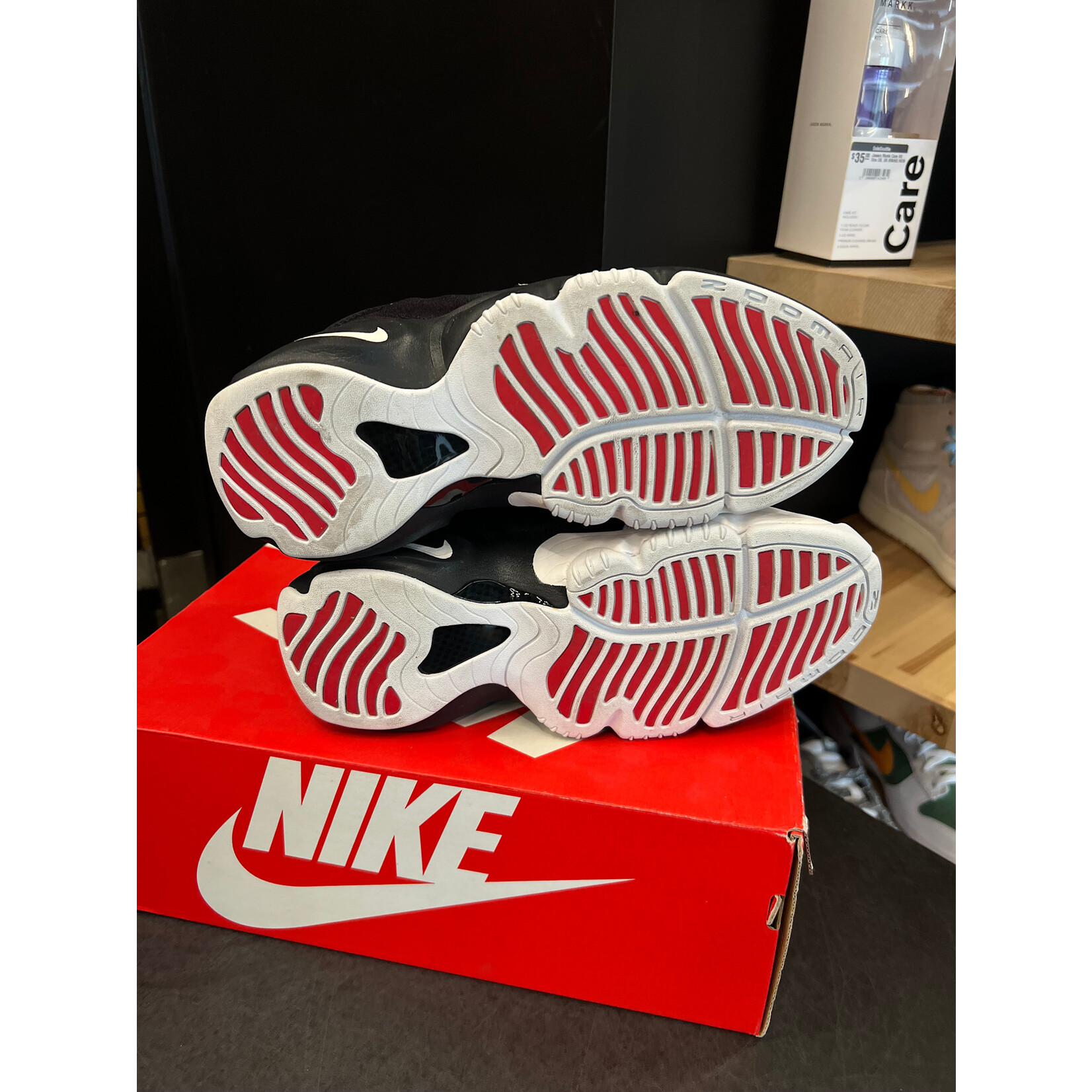Nike Nike Air Zoom Flight '98 The Glove Black/White OG Size 8.5, PREOWNED