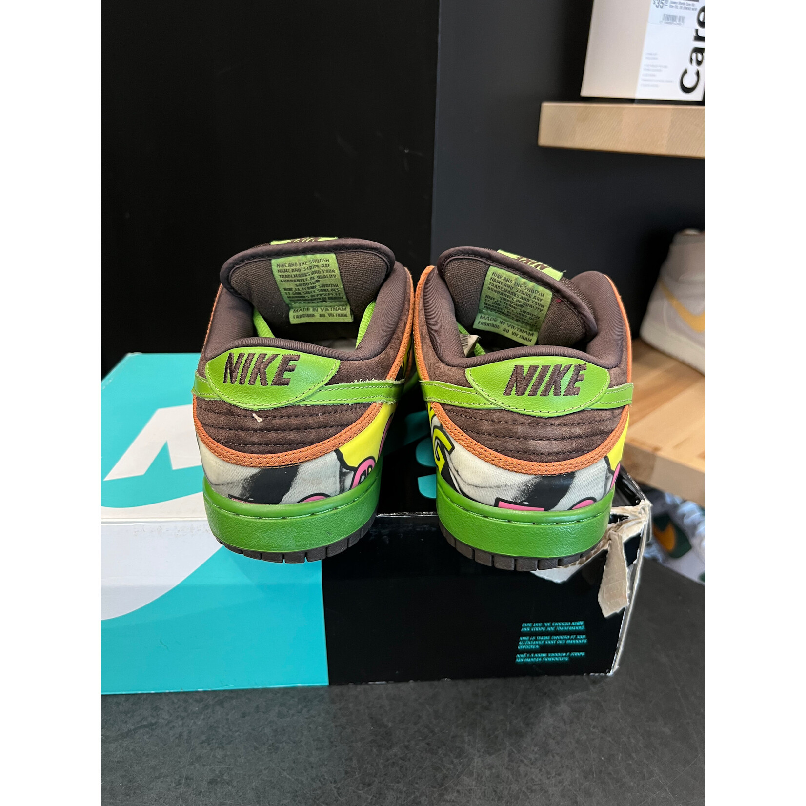 Nike Nike SB Dunk Low De La Soul (2015) Size 9.5, PREOWNED