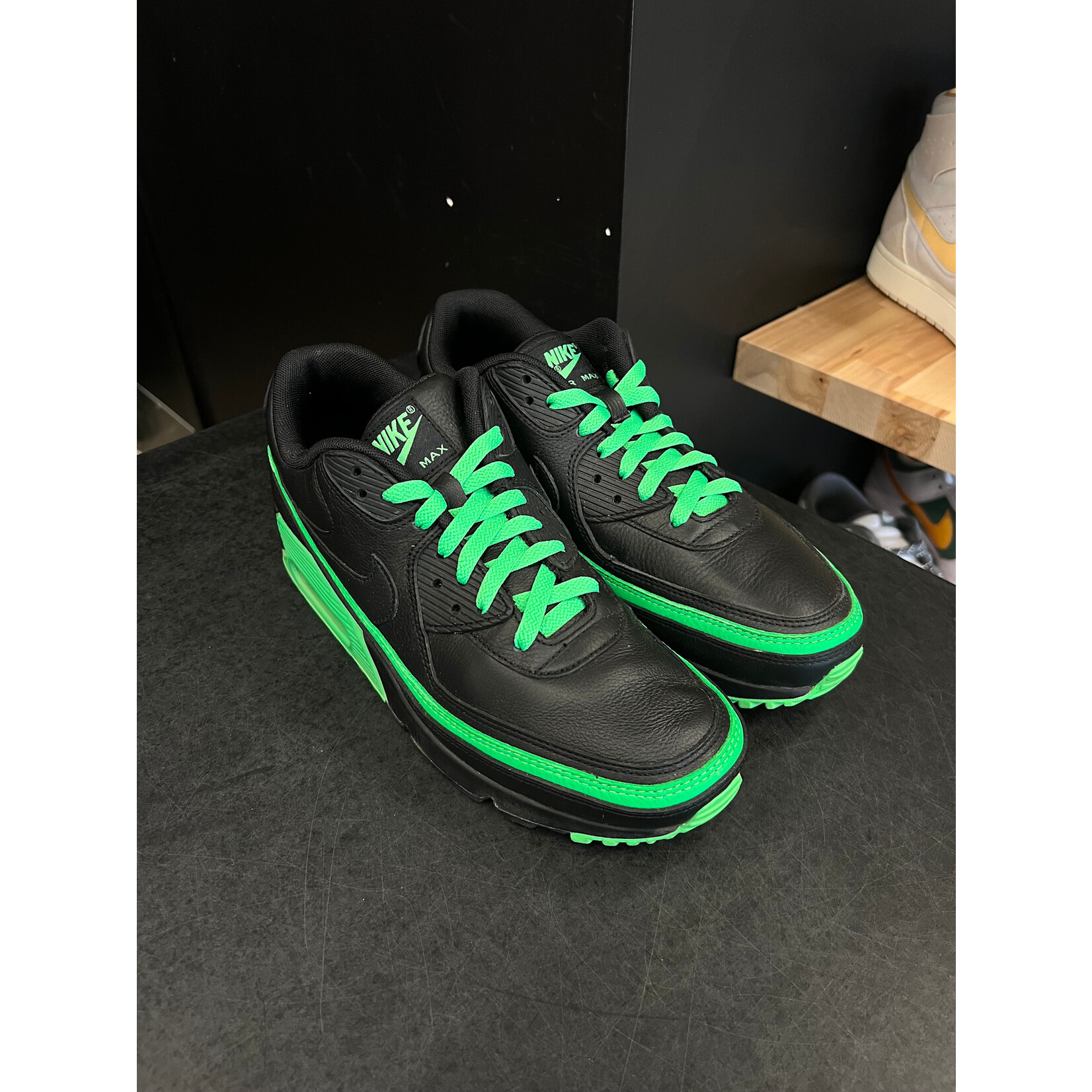 Nike Nike Air Max 90 Undefeated Black Green Size 9, PREOWNED