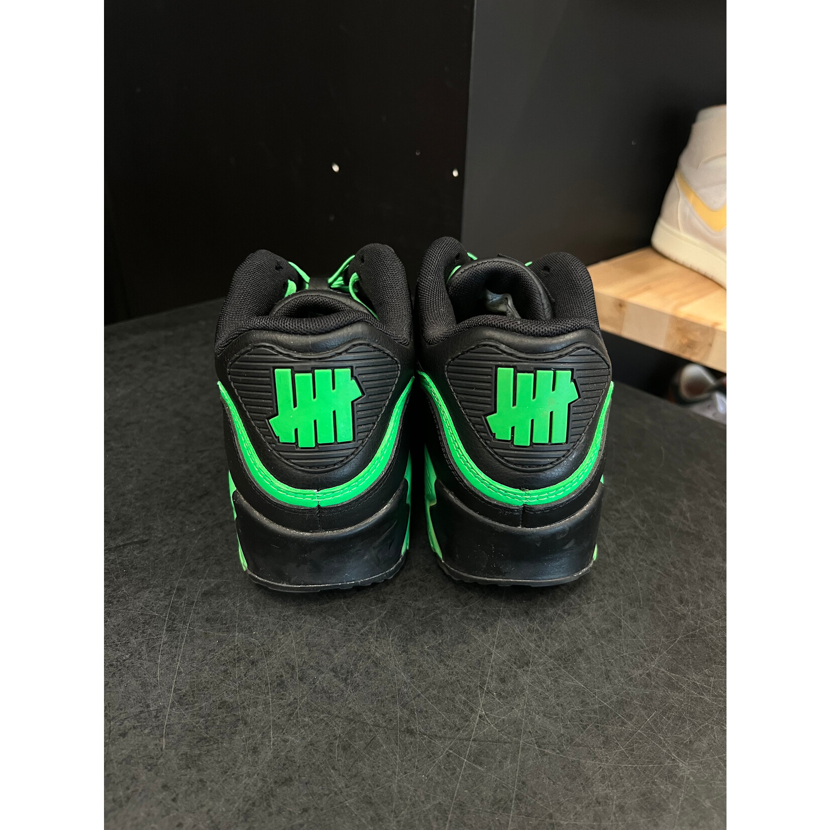 Nike Nike Air Max 90 Undefeated Black Green Size 9, PREOWNED