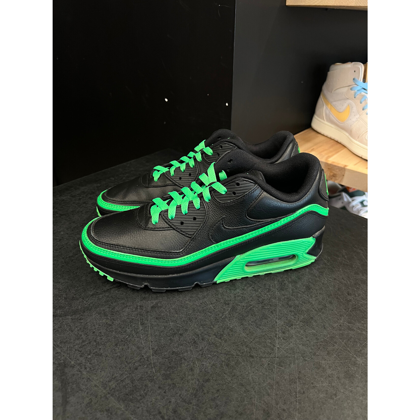Nike Nike Air Max 90 Undefeated Black Green Size 9, PREOWNED