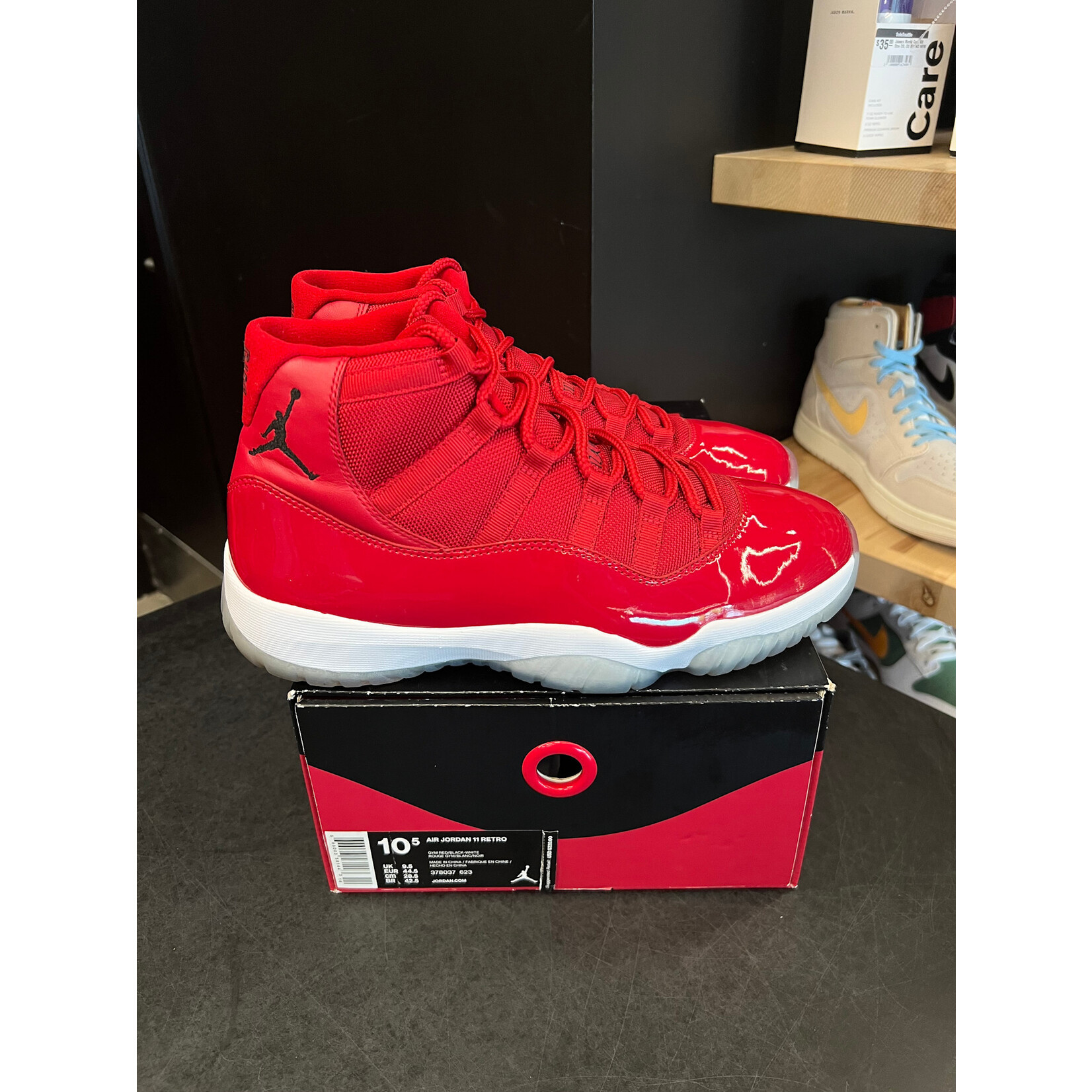 Jordan Jordan 11 Retro Win Like 96 Size 10.5, PREOWNED