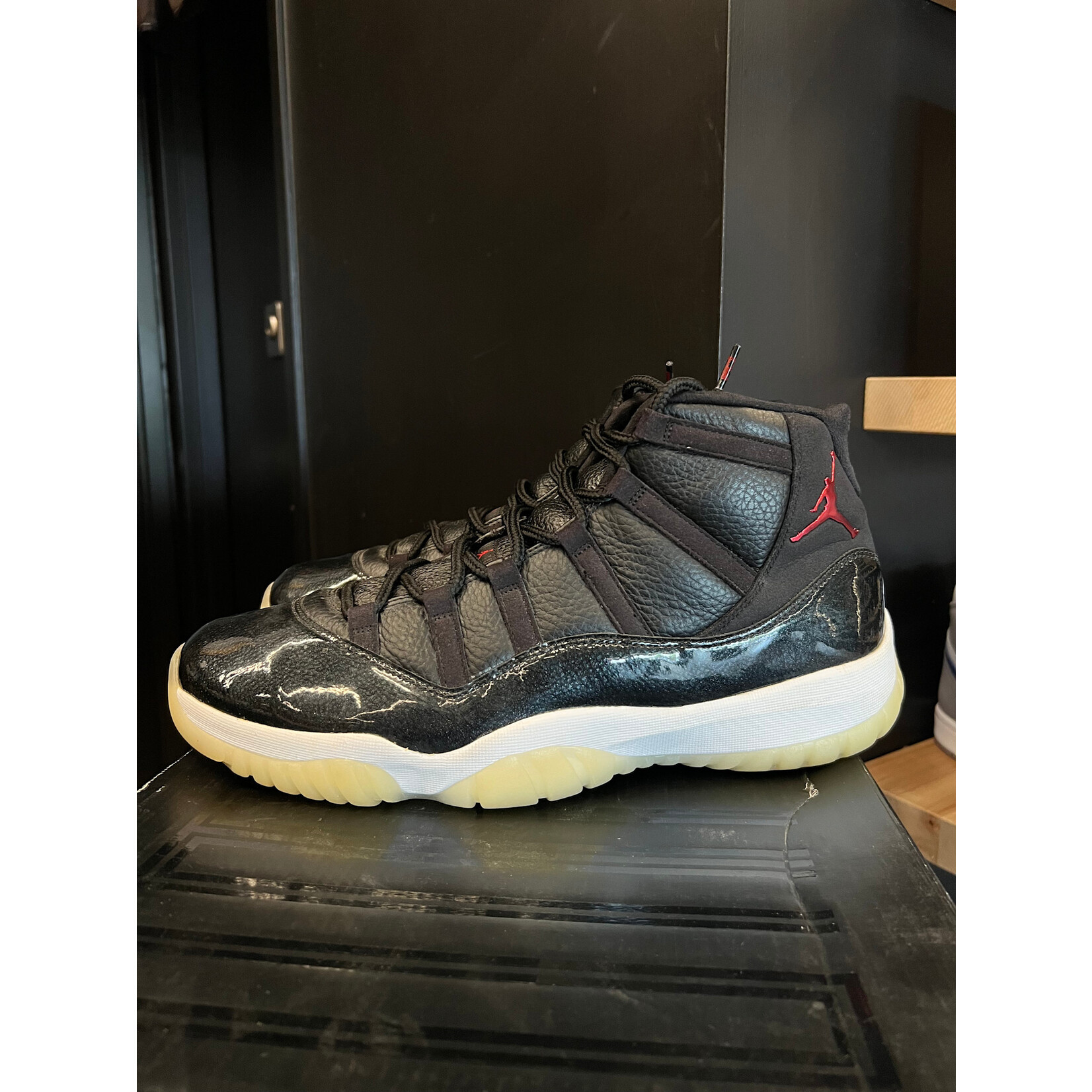 Jordan Jordan 11 Retro 72-10 Size 14, PREOWNED