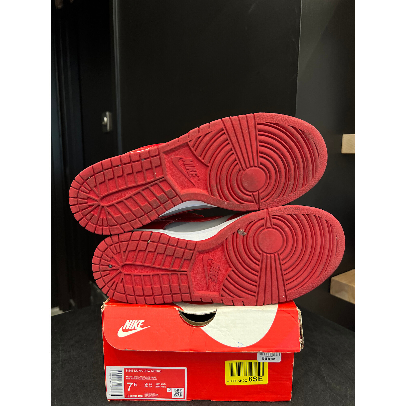 Nike Nike Dunk Low Retro UNLV (2021) Size 7.5, PREOWNED