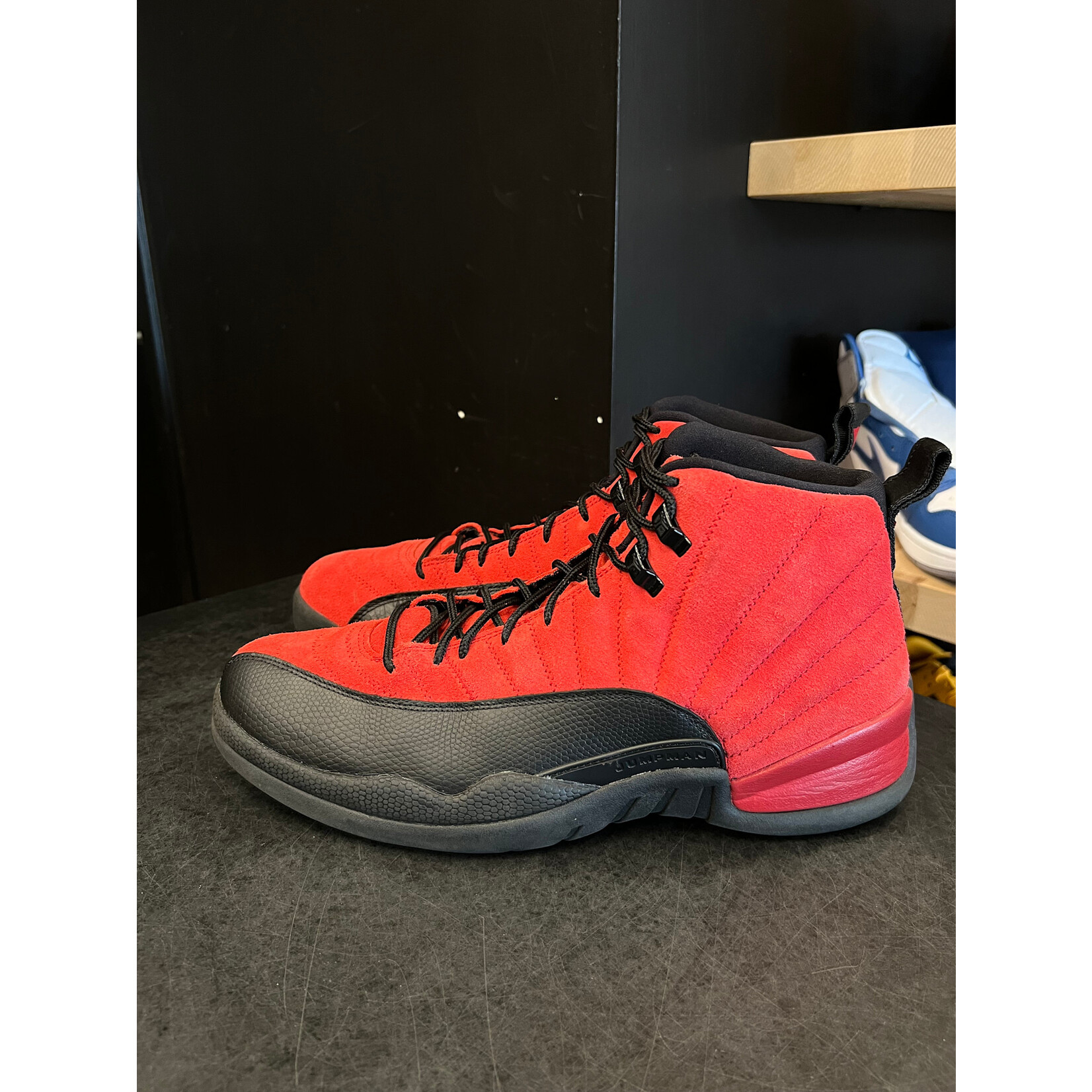Jordan Jordan 12 Retro Reverse Flu Game Size 12, PREOWNED