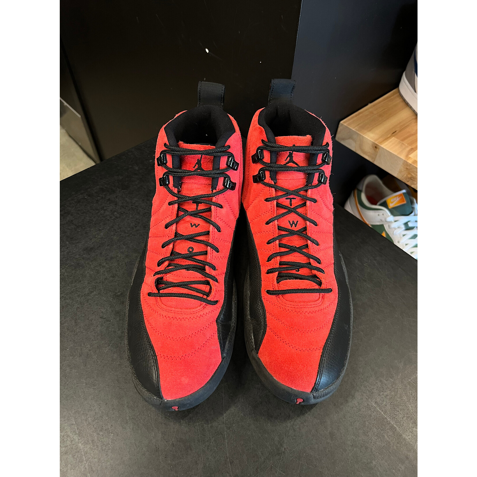 Jordan Jordan 12 Retro Reverse Flu Game Size 12, PREOWNED