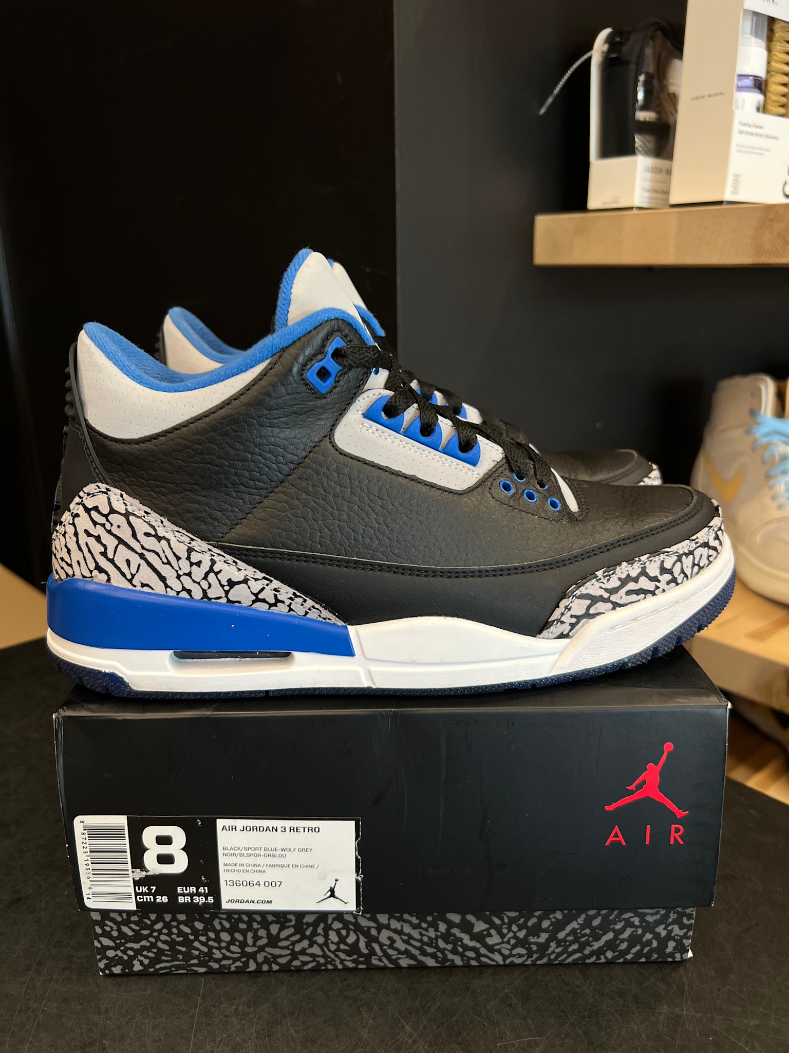 Jordan Jordan Retro Sport Blue Size 8, PREOWNED SoleSeattle