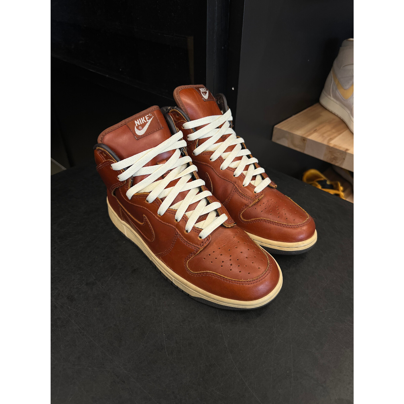 Nike Nike Dunk High Curry Size 8.5, PREOWNED