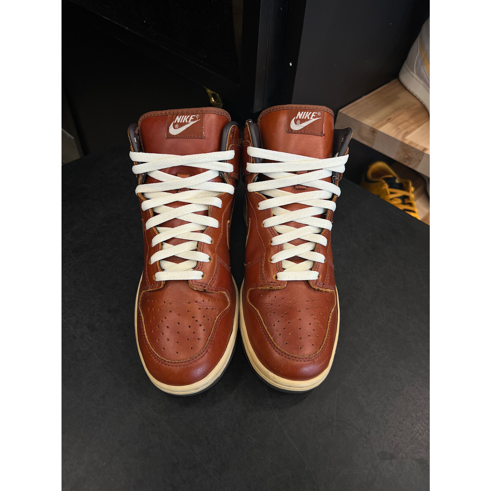 Nike Nike Dunk High Curry Size 8.5, PREOWNED