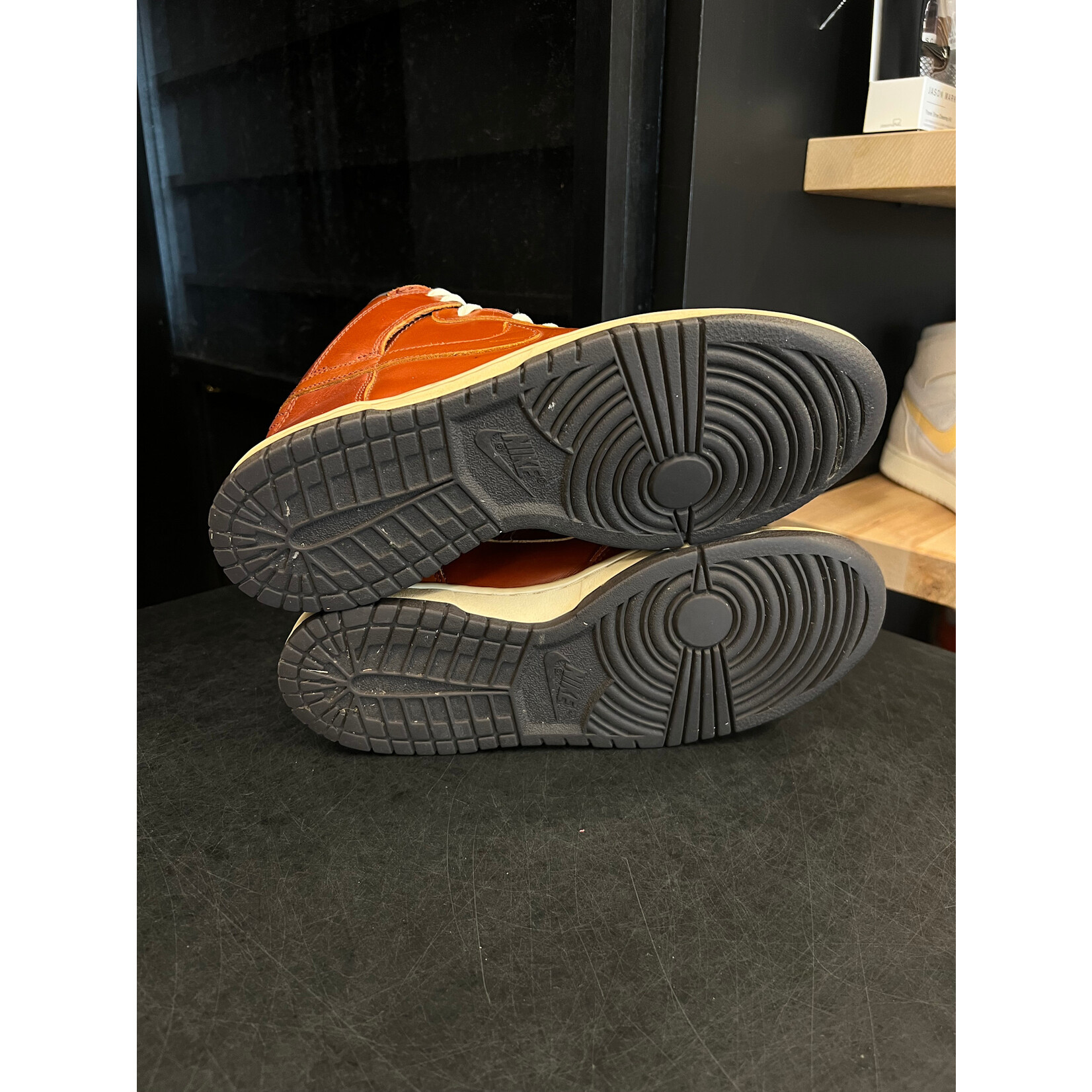 Nike Nike Dunk High Curry Size 8.5, PREOWNED