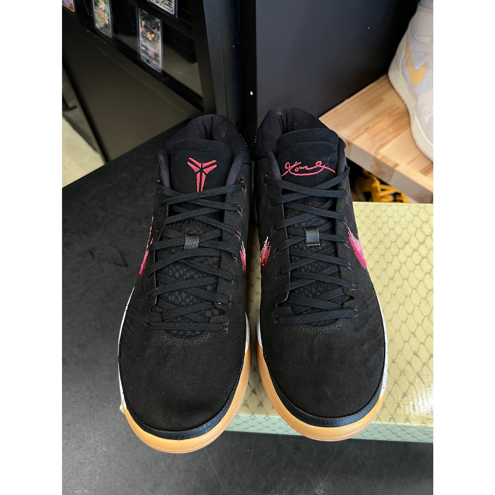Nike Nike Kobe A.D. Mid Black Gum Size 9, PREOWNED