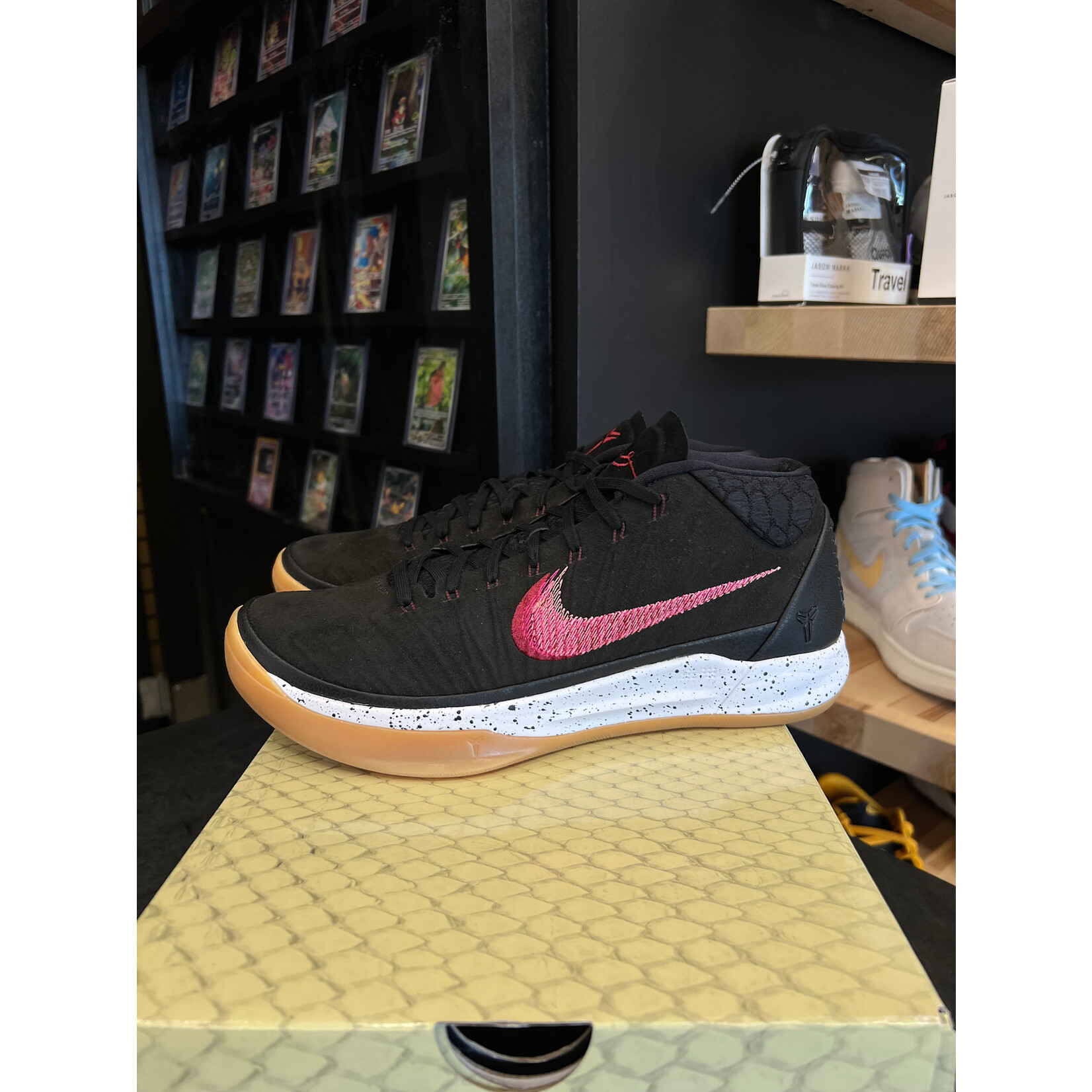 Nike Nike Kobe A.D. Mid Black Gum Size 9, PREOWNED