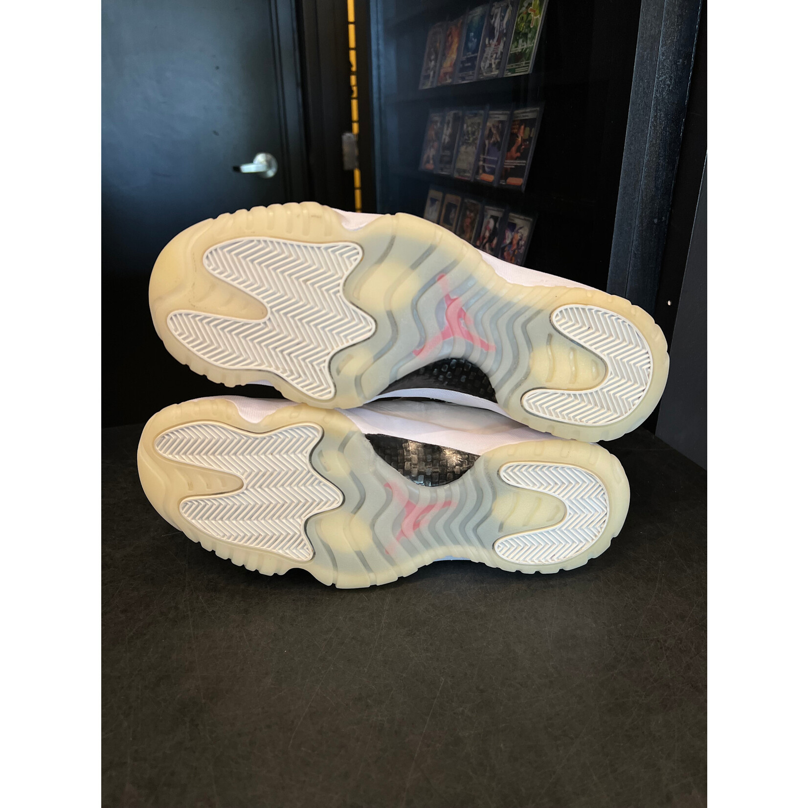 Jordan Jordan 11 Retro Platinum Tint Size 10.5, PREOWNED NO BOX WORN ONCE