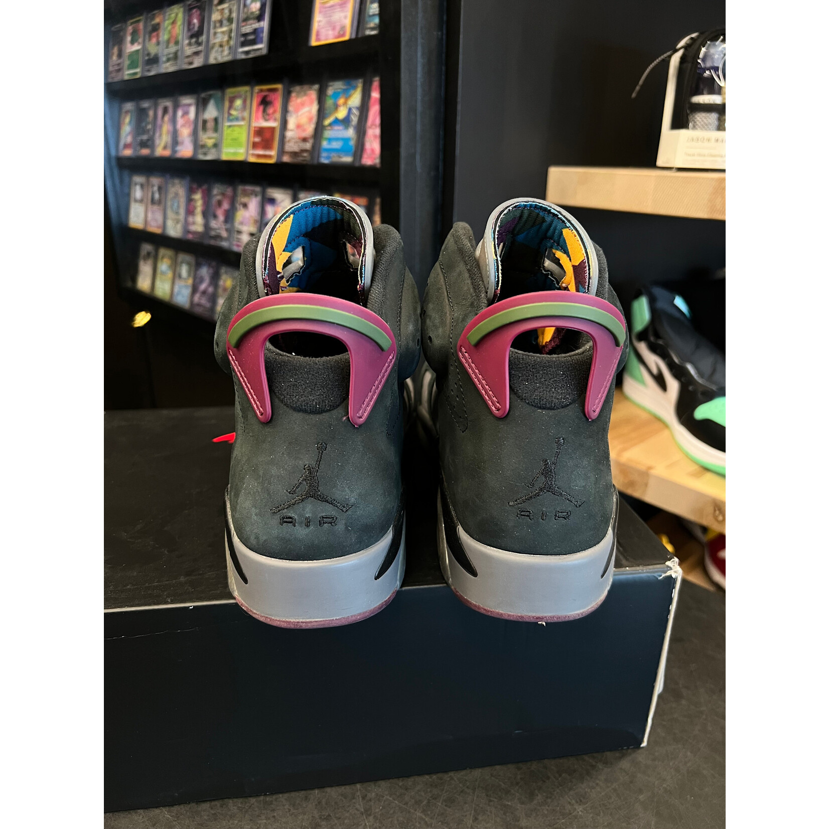 Jordan Jordan 6 Retro Bordeaux Size 9.5, PREOWNED