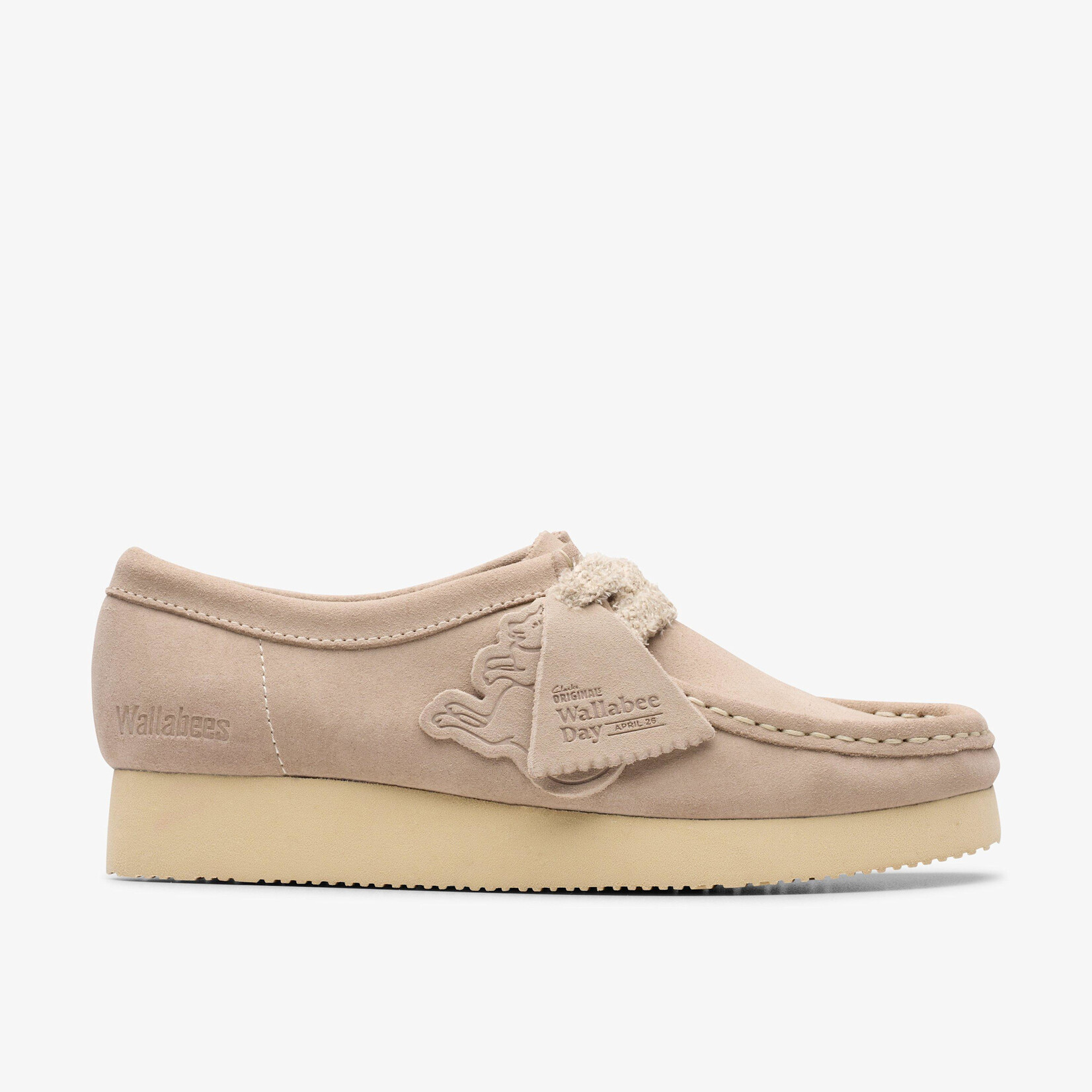 CLARKS CLARKS WALLABEE - SAND SUEDE Size 9.5, DS BRAND NEW