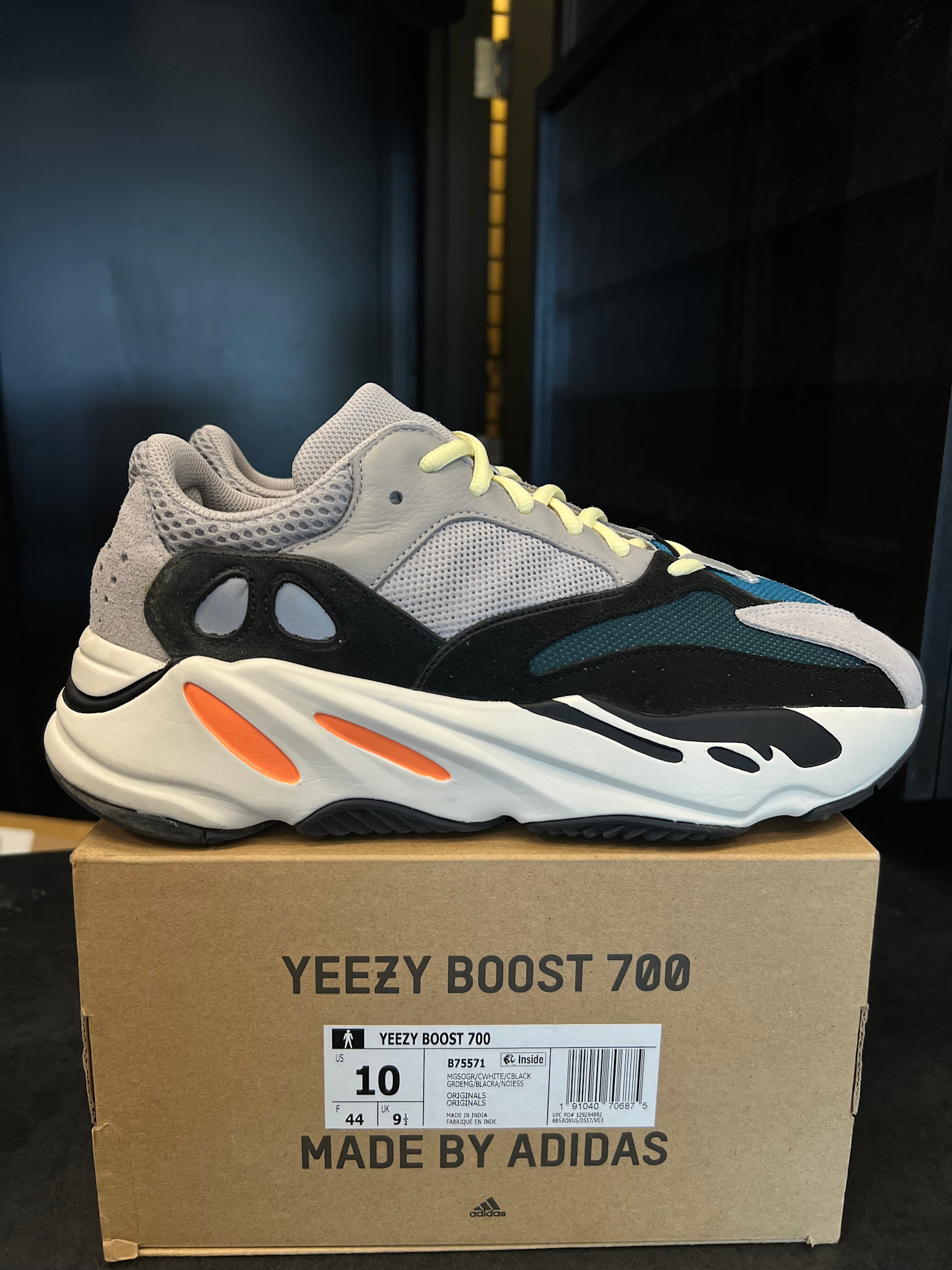 Adidas adidas Yeezy Boost 700 Wave Runner Size 10, PREOWNED