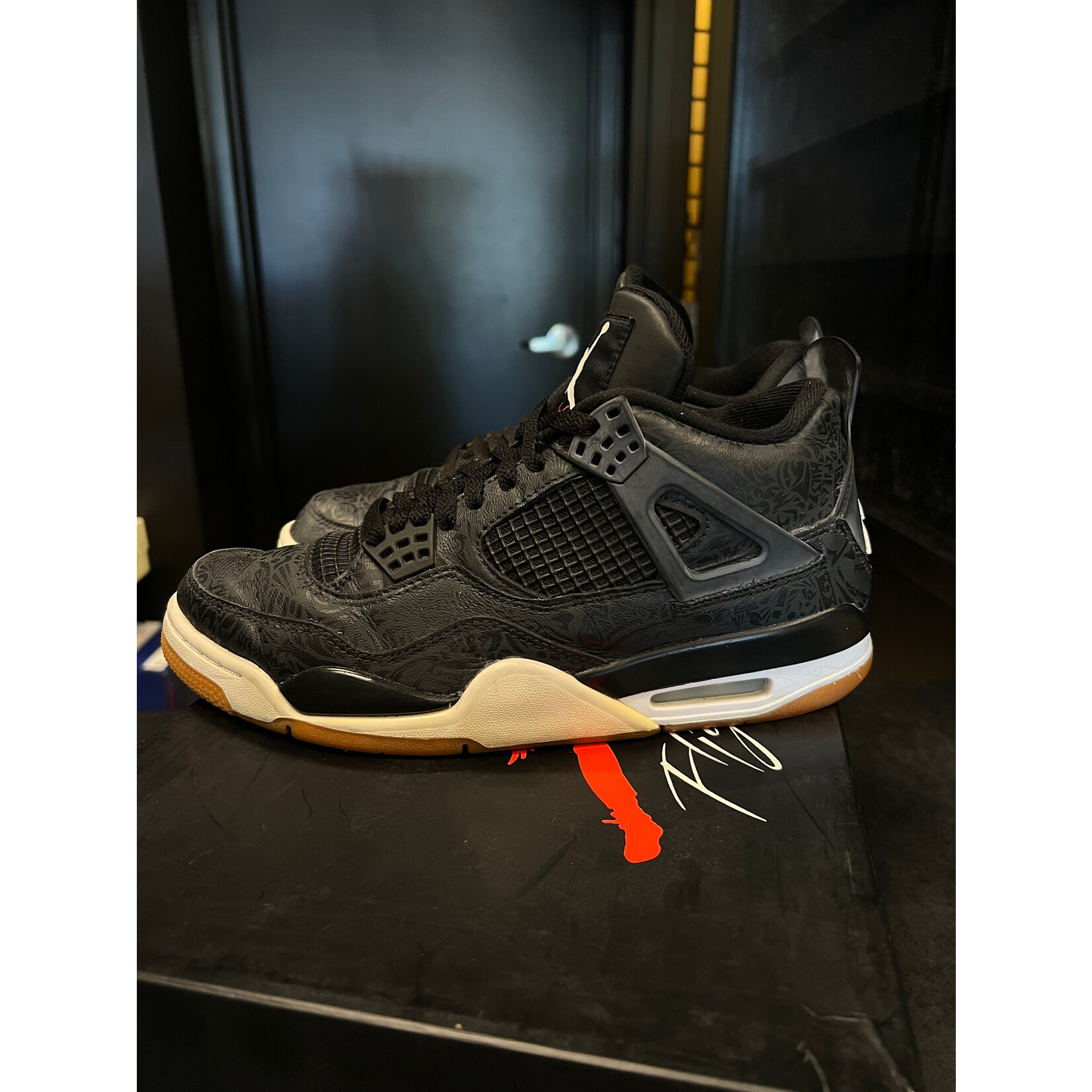Jordan Jordan 4 Retro Laser Black Gum Size 9, PREOWNED