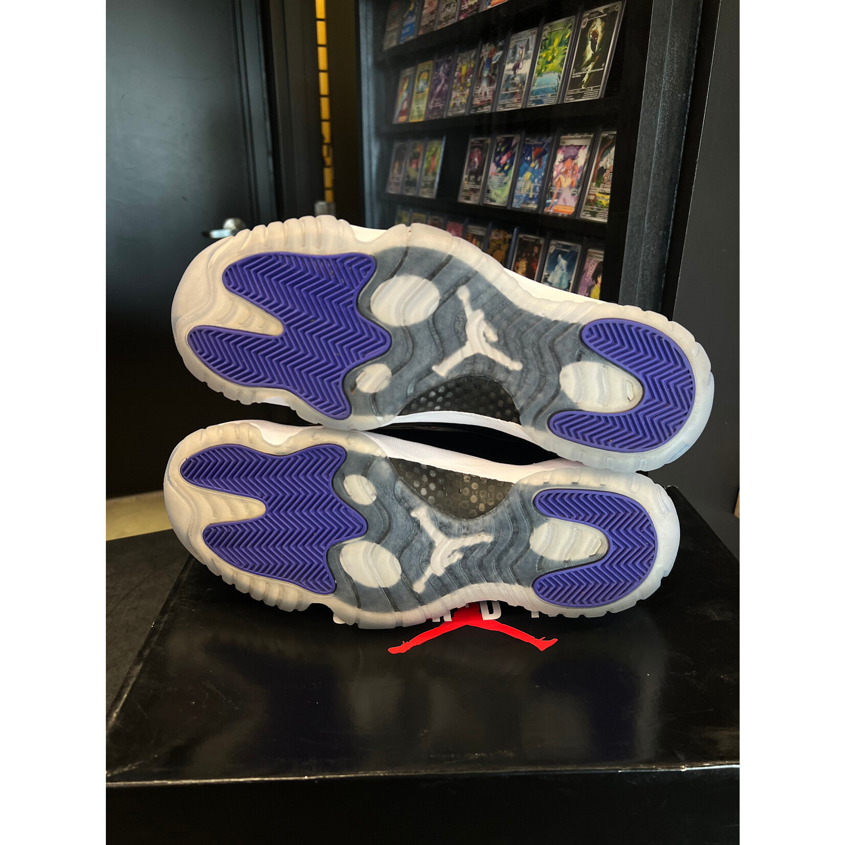 Jordan Jordan 11 Retro Concord (2018) Size 10, PREOWNED WORN ONCE