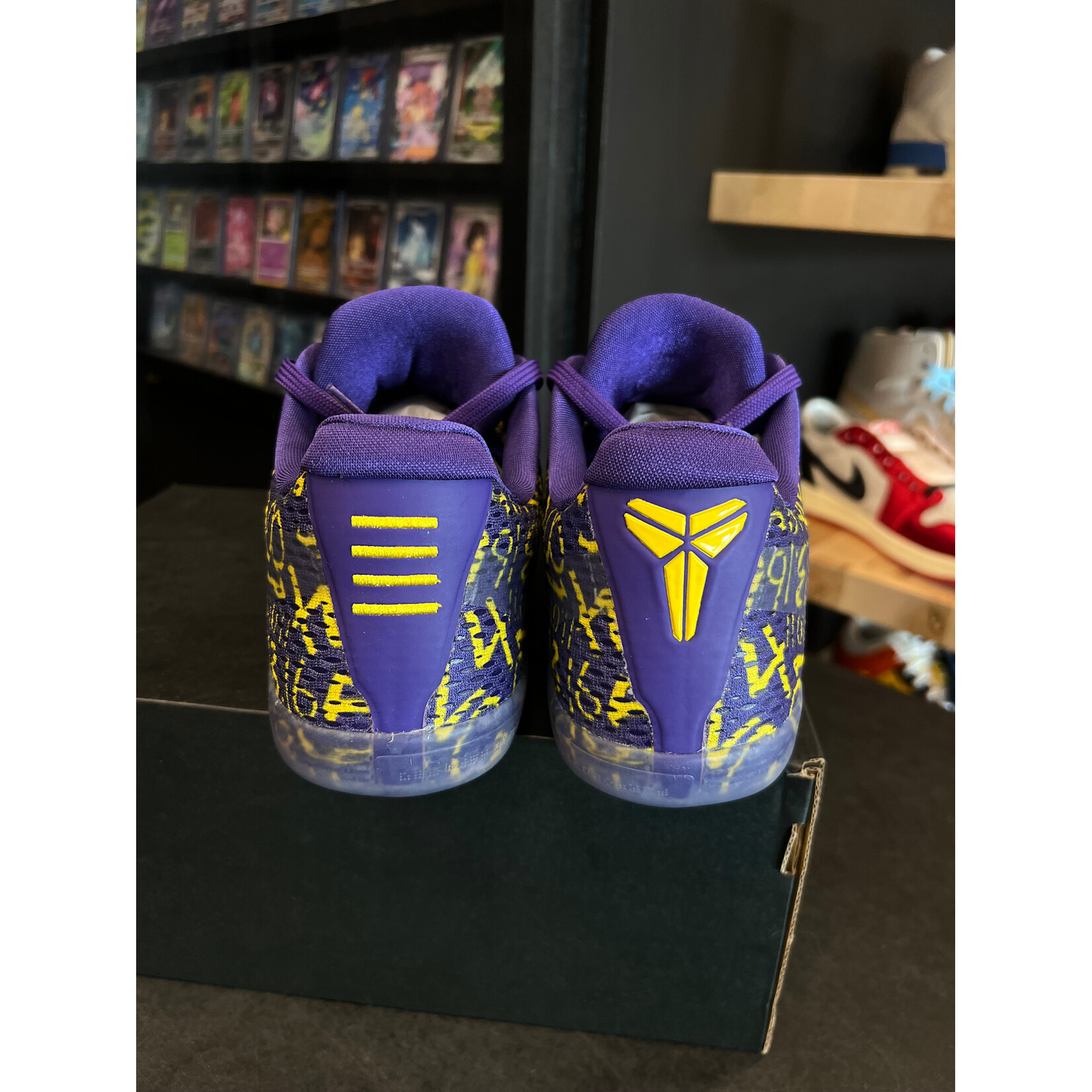 Nike Nike Kobe 11 Mamba Day Nike ID Size 10, DS BRAND NEW