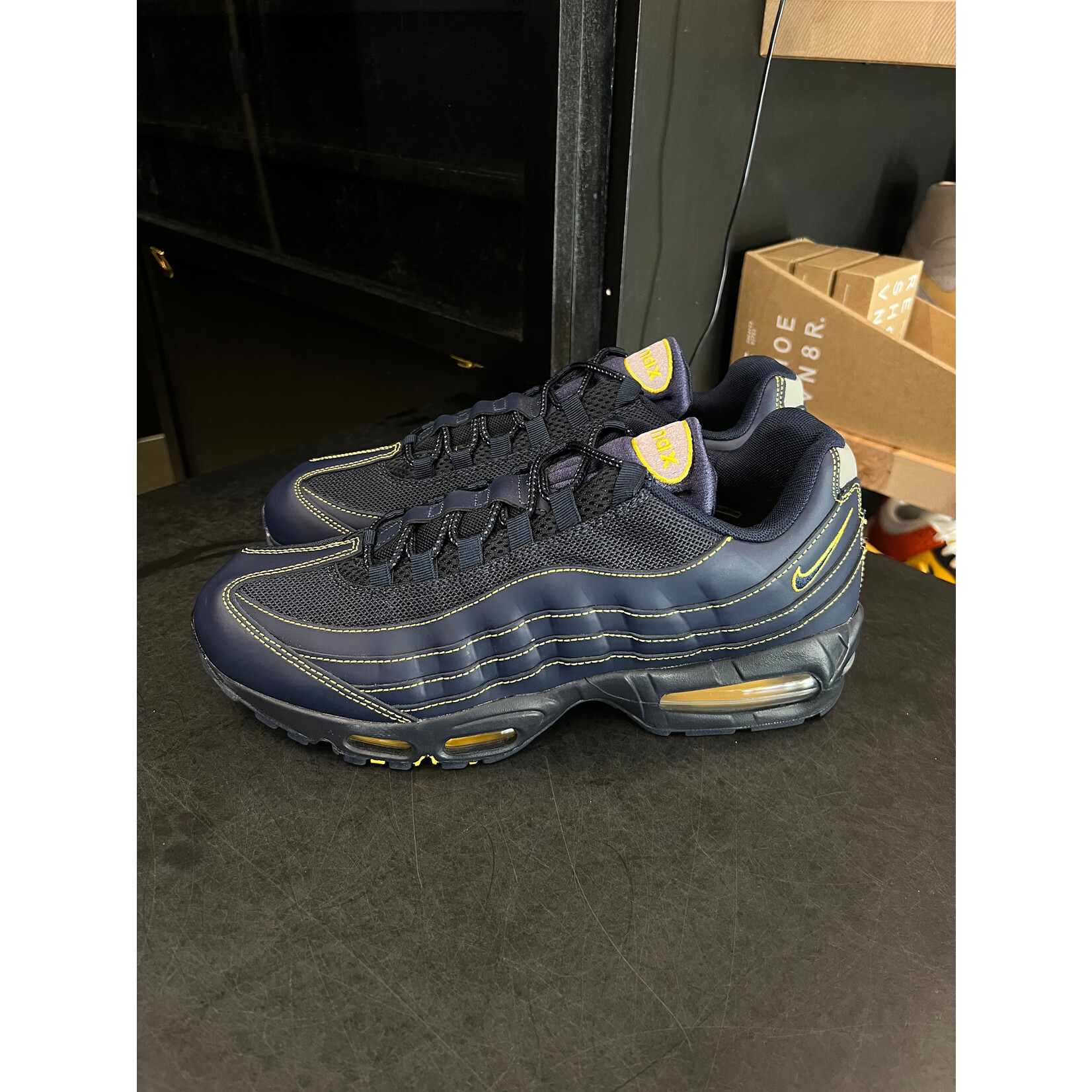 Nike Nike Air Max 95 OG Big Bubble Michigan Size 12, PREOWNED