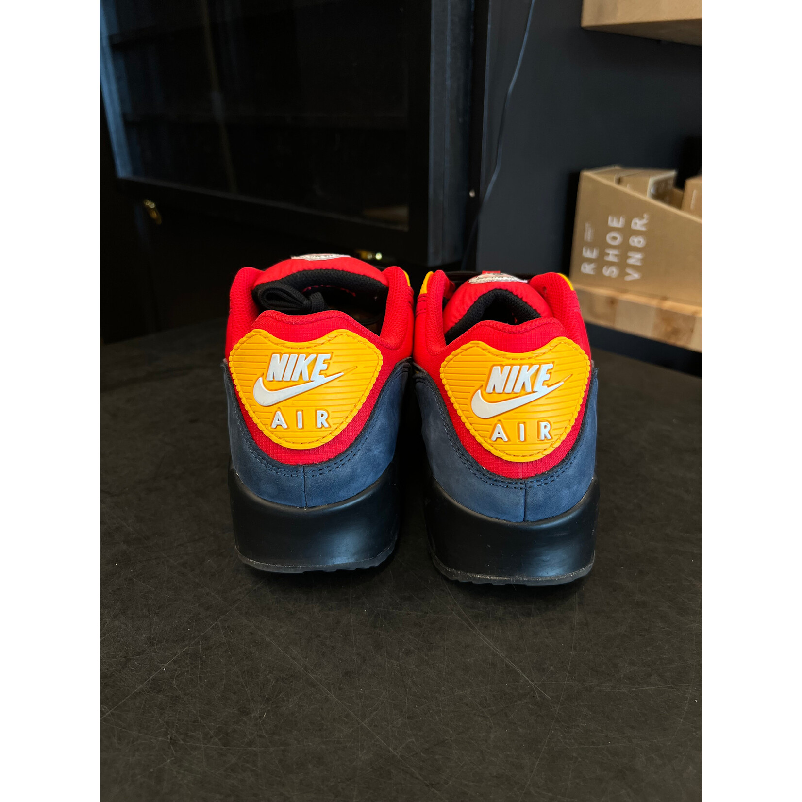 Nike Air Max 90 City Pack London (2020) Size 10.5, PREOWNED