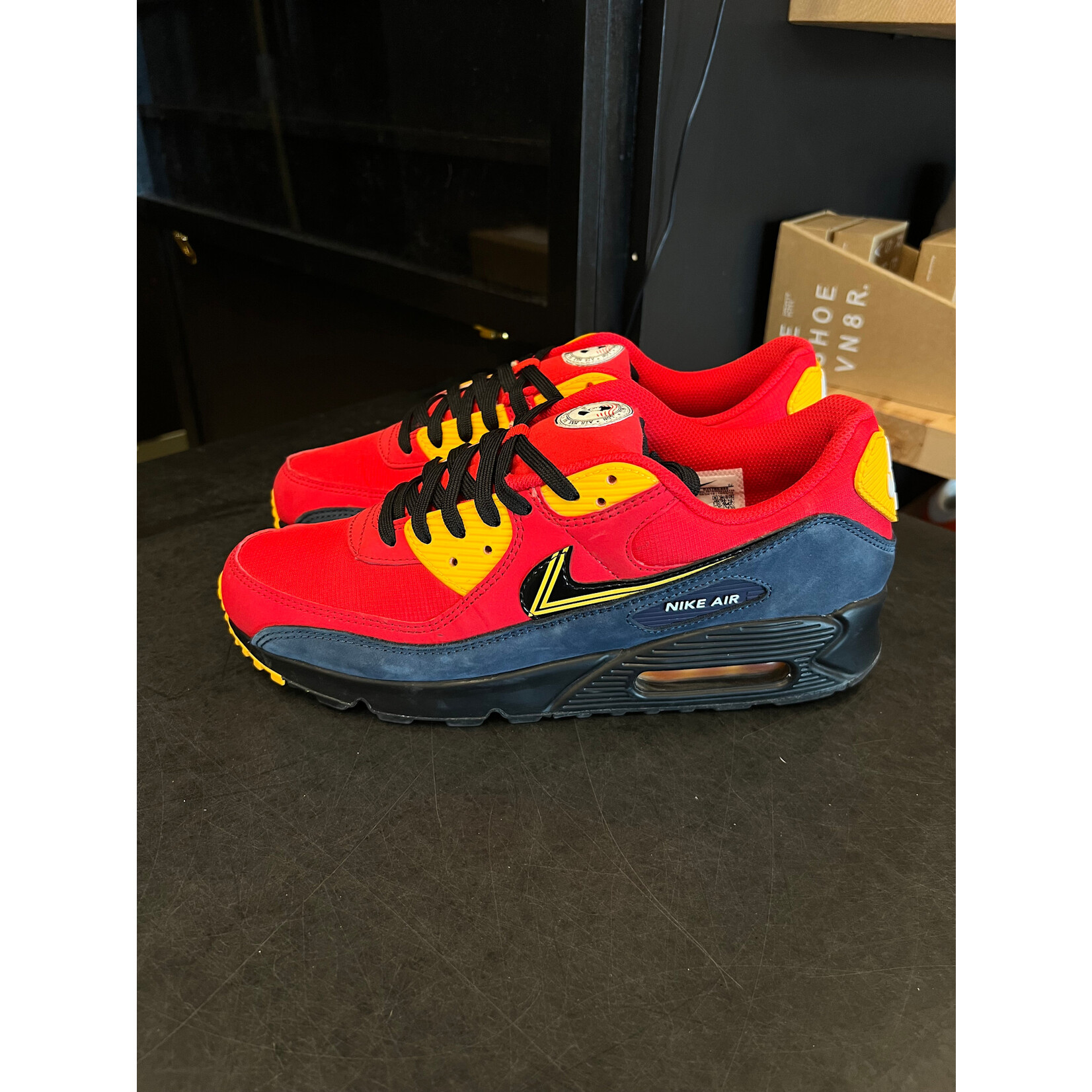 Nike Air Max 90 City Pack London (2020) Size 10.5, PREOWNED